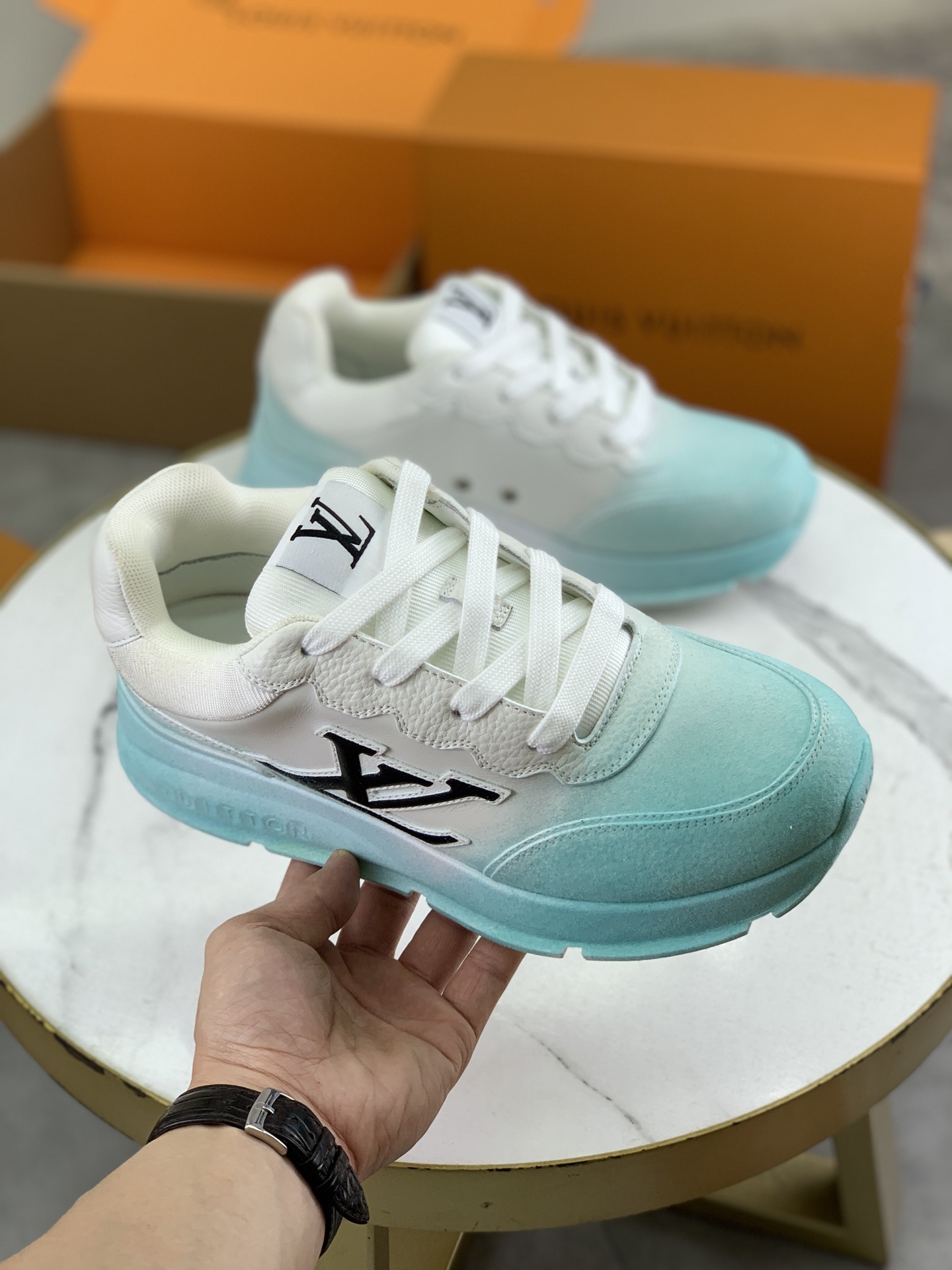 Louis Vuitton High-Top Sneakers in Calfskin Leather With TPU Outsole 4 i1745482847981 5438 0 2