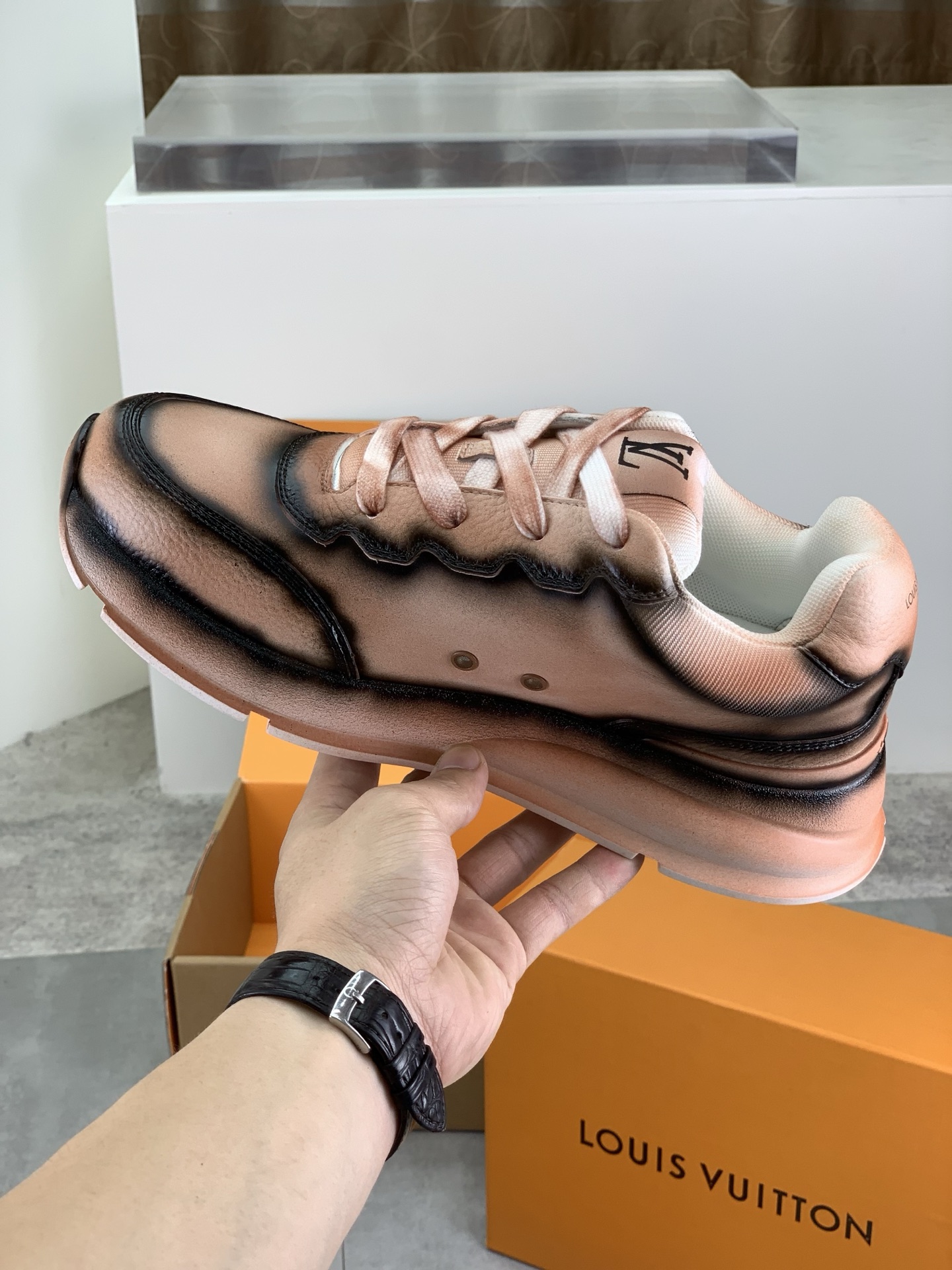 Louis Vuitton Couple Craft Sneakers - High-Quality, Original Design 7 i1745482982926 3664 0 5