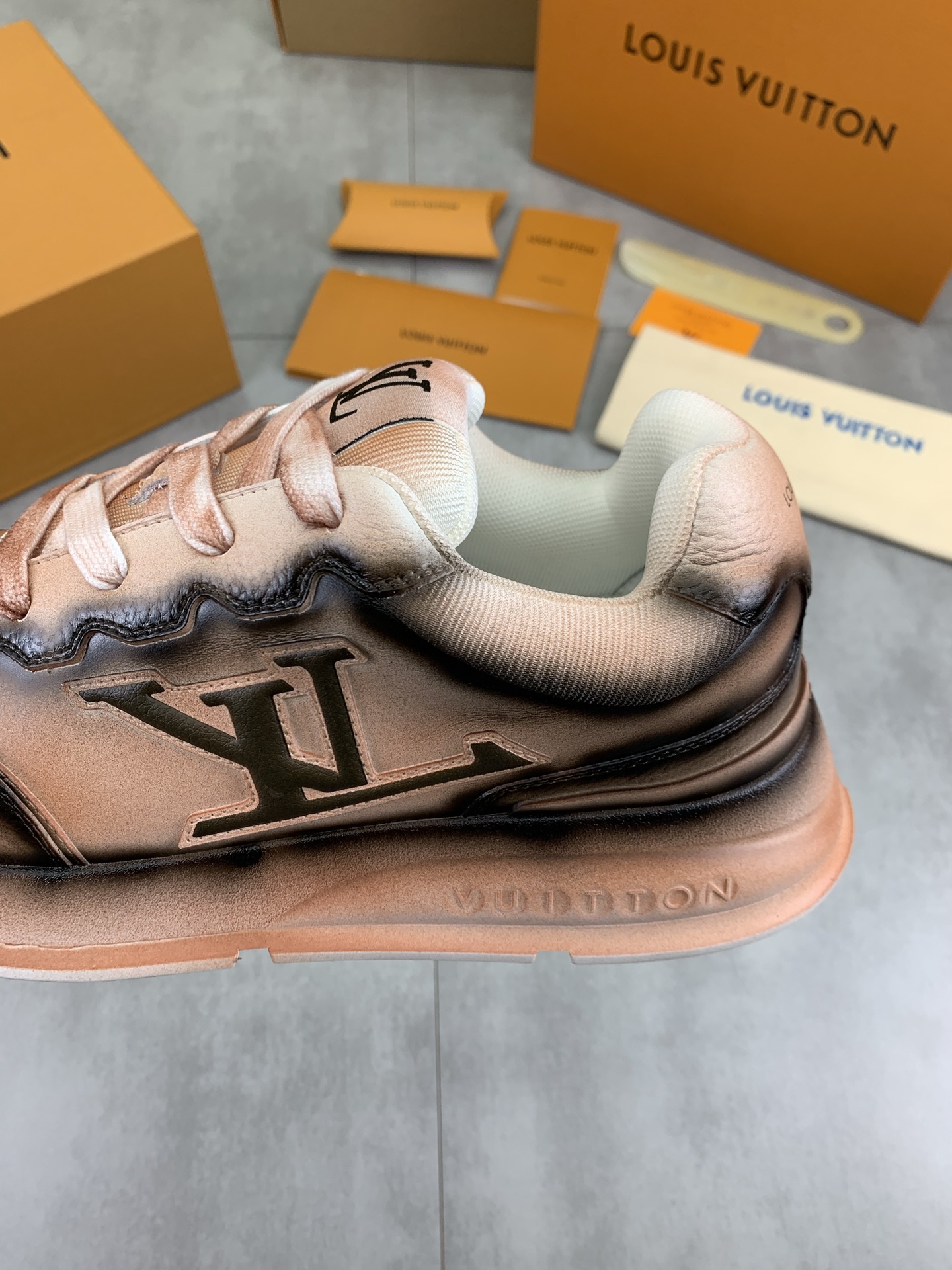 Louis Vuitton Couple Craft Sneakers - High-Quality, Original Design 8 i1745482983145 4718 0 6