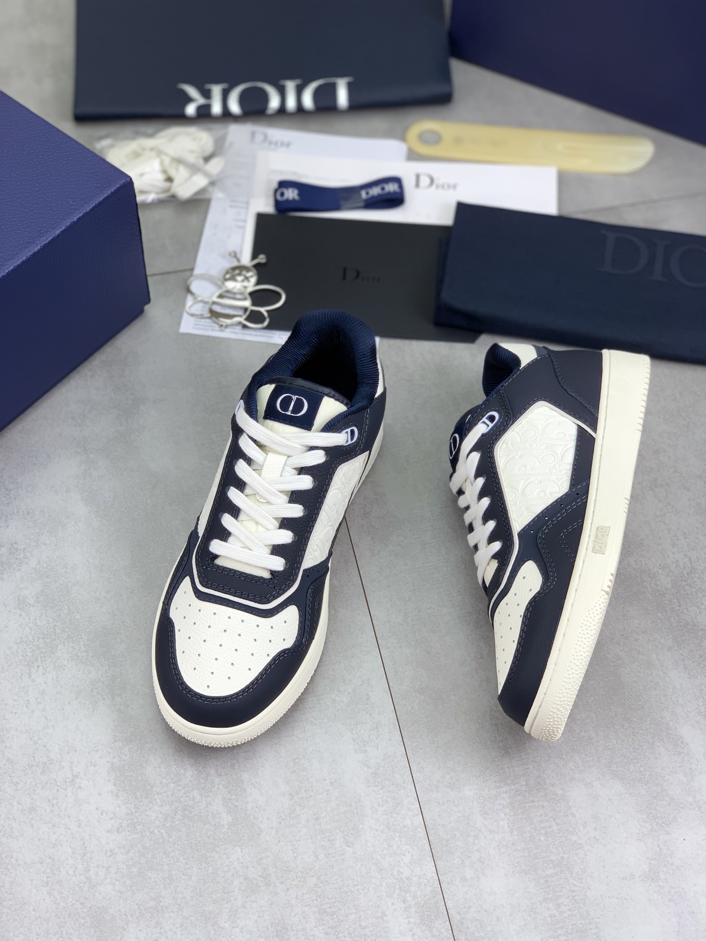 Dior B57 Low-Top Sneakers, Oblique Print, Leather, Lace-up, Unisex 6 i1745601053844 8749 0 4