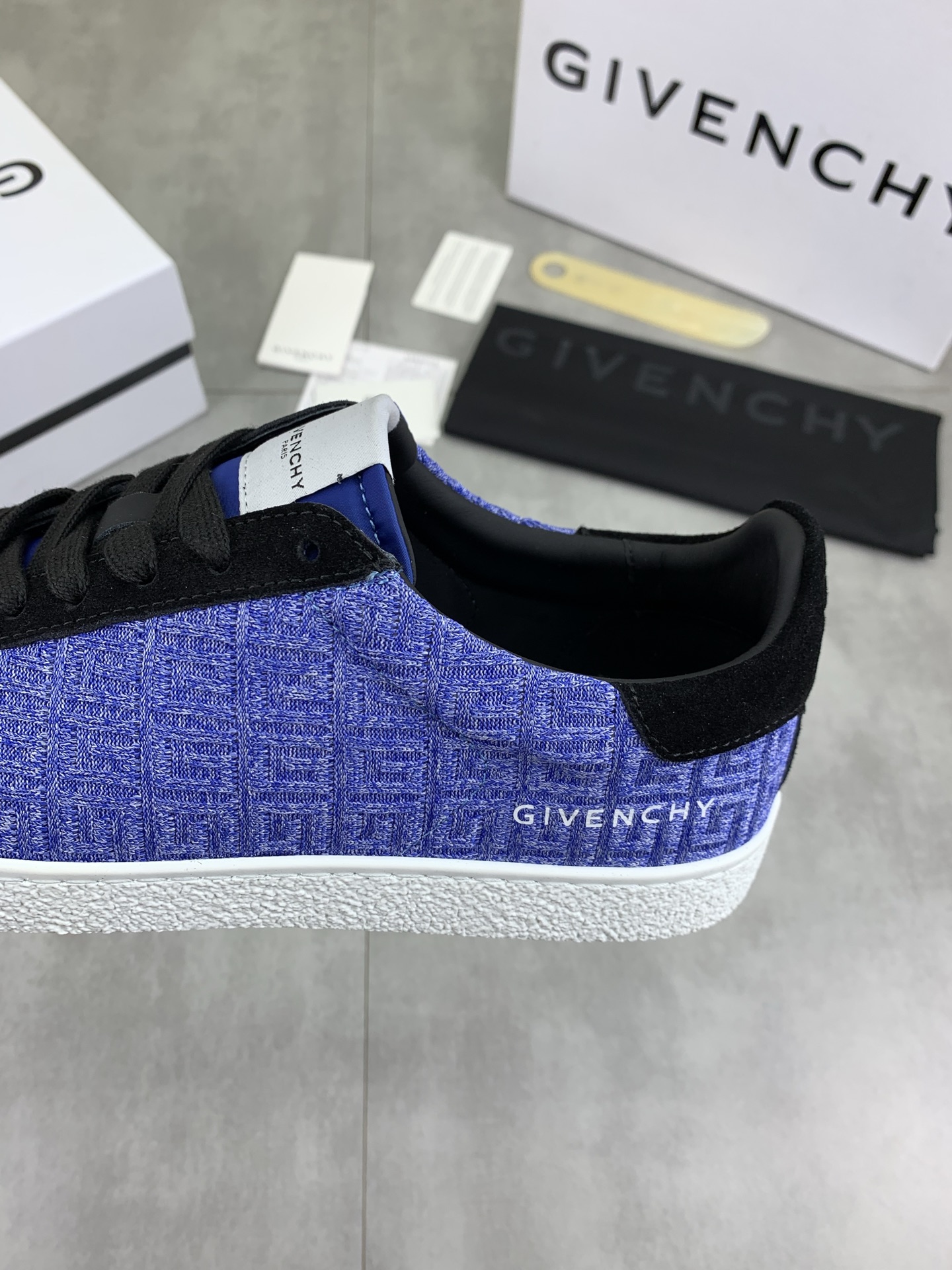 Givenchy Low-Top Sneakers: Original Design, Premium Calfskin, Comfort Fit 8 i1745768732484 2330 0 6