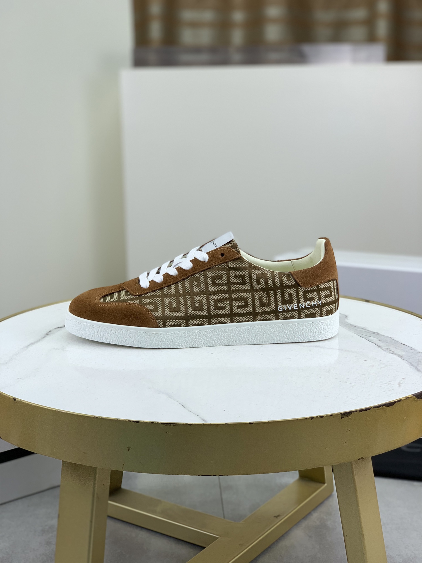 Givenchy Men's Brown Leather Lace-Up Sneakers Casual Fashion Sneakers 2 i1745768749032 5554 0 0