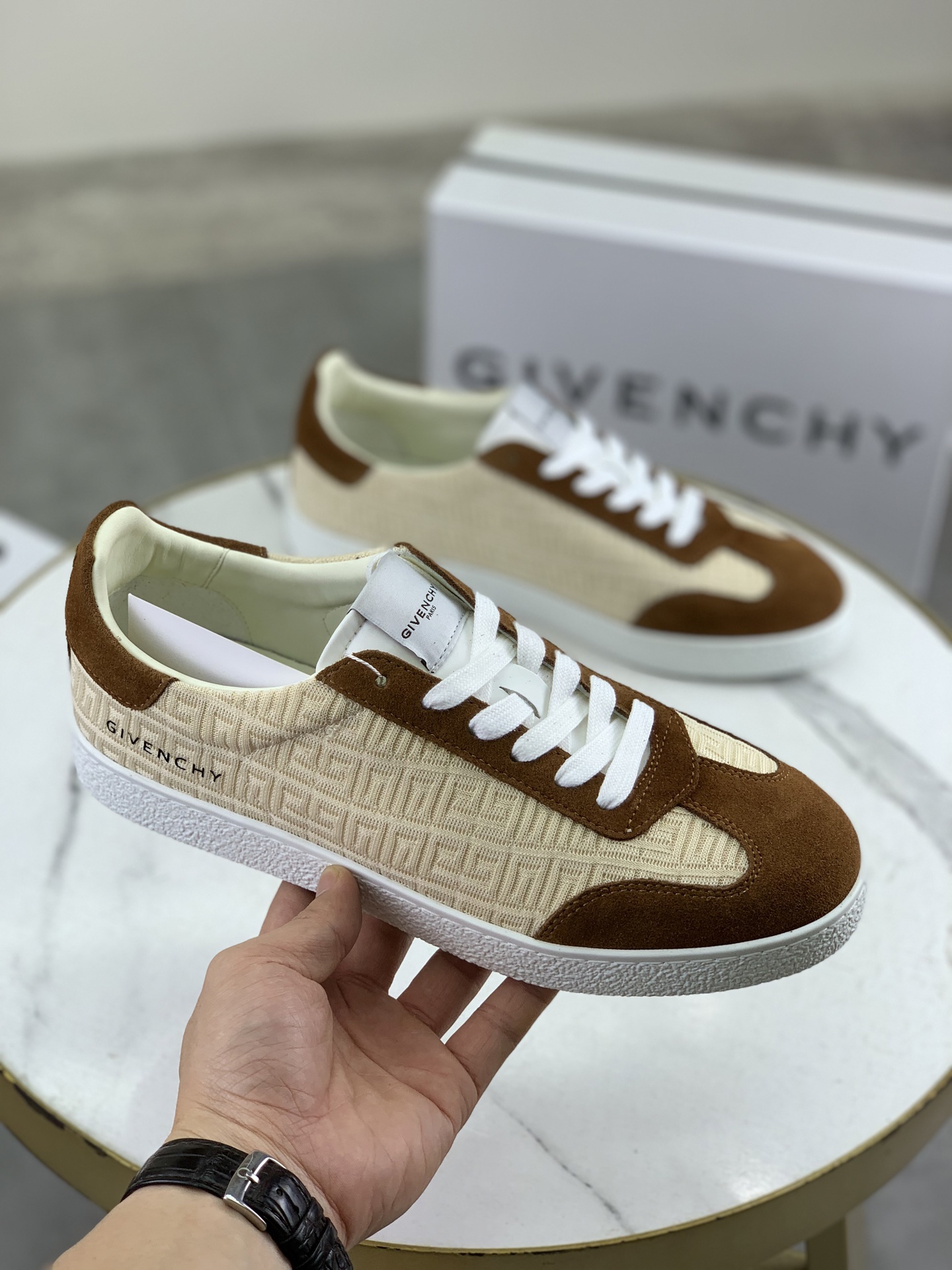 Givenchy Low-Top Lace-Up Sneakers in Calfskin Leather - Stylish & Comfortable 4 i1745768765453 4934 0 2
