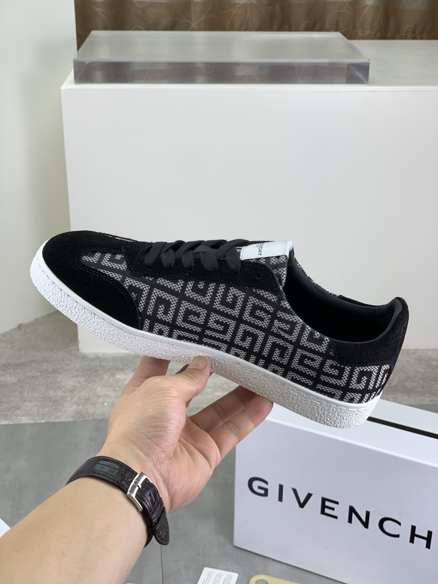 Givenchy Men's Low-Top Sneakers in Black Patterned Leather, Sizes 38-44 7 i1745768835070 1969 0 5