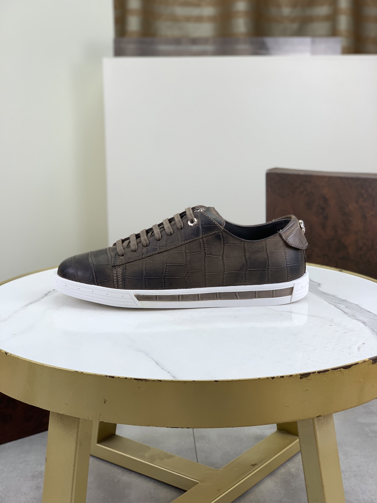 NO:283240,Top version Stefano Ricci Stephen Law Nich Men's Leather Shoes Sneakers Casual Shoes Calfs Technological Fabric Elite Temperament | Strong contrasting tones highlight the upper line feel | Bright palladium-plated eyelets | Internal padded heel | Original private mold TPU rubber outsole Multi-color optional Size39-44 (38.45 46 customized), Sneakers, cowhide19860909顶级版本 Stefano Ricci史蒂芬劳.尼治男士皮鞋运动鞋休闲鞋小牛皮科技面料精英气质 ｜强烈对比色调突出鞋面线条感｜明镀钯孔眼｜内部衬垫鞋跟｜原版私模TPU橡胶大底 多色可选 Size39-44（38.45 46定做）,,sneakers,cowhide,Men's shoes