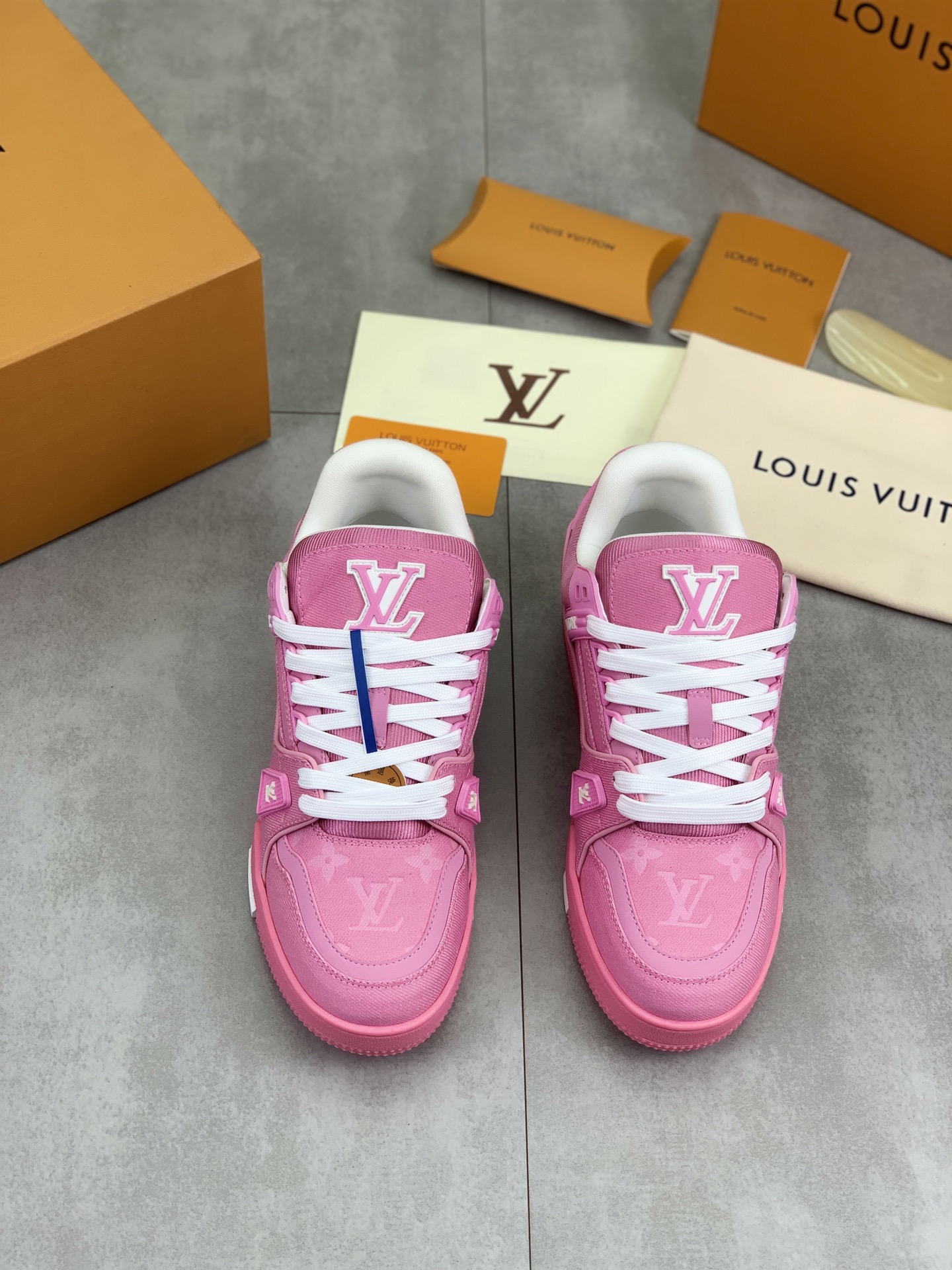 Louis Vuitton Pink Leather High-Top Sneakers, Couple Style, Size 35-45 3 i1746807549502 2942 0 1