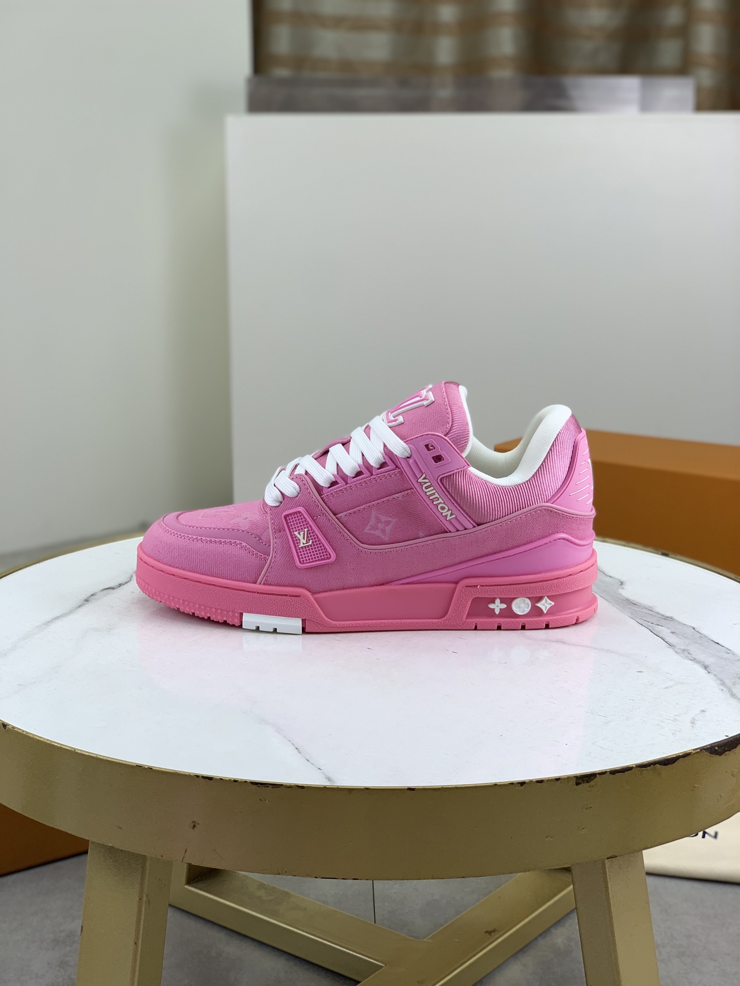 Louis Vuitton Pink Leather High-Top Sneakers, Couple Style, Size 35-45 2 i1746807549618 9404 0 0