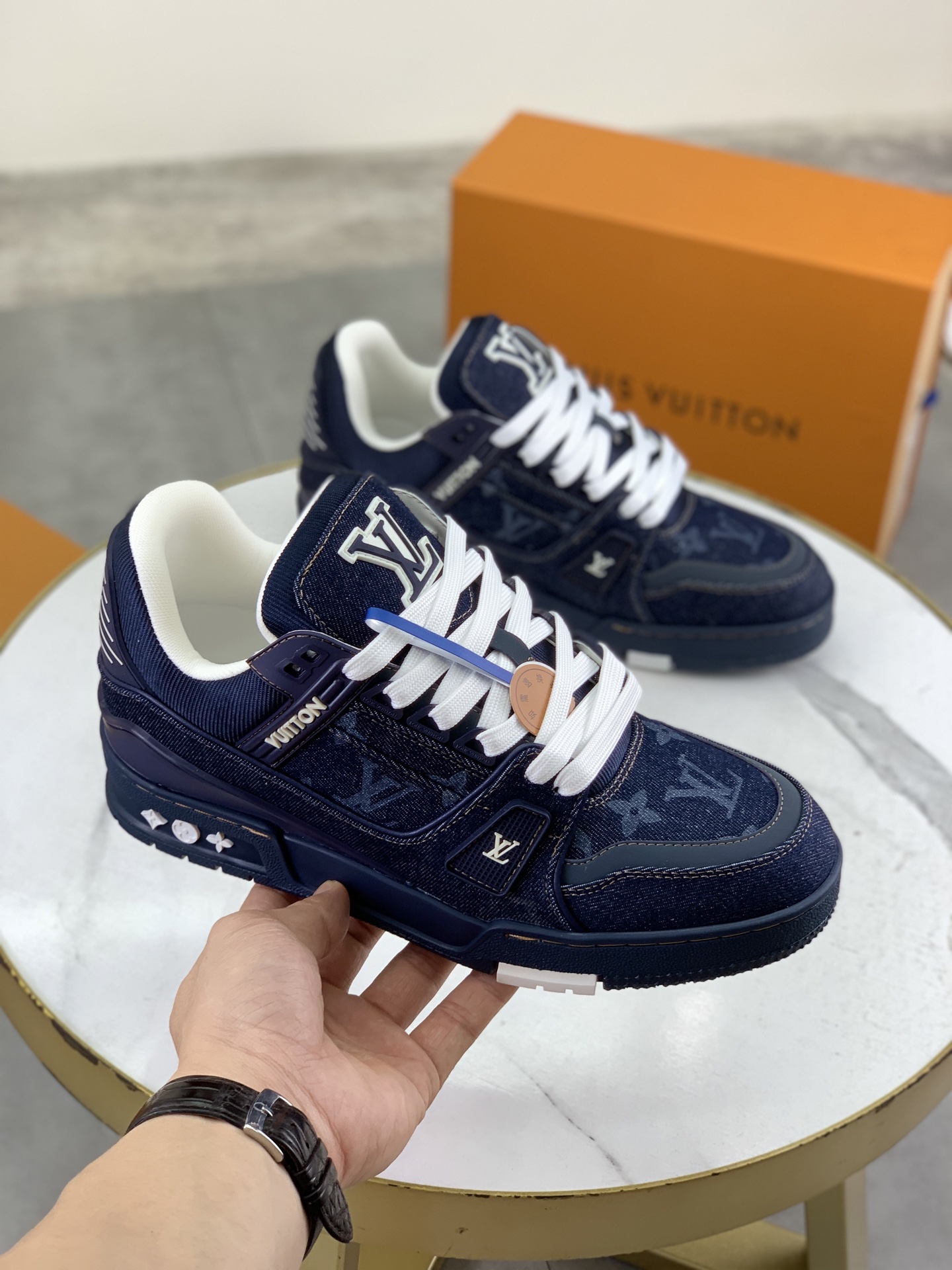 Louis Vuitton Classic High-Top Sneakers for Men and Women, Multiple Colors 4 i1746807561228 7627 0 2