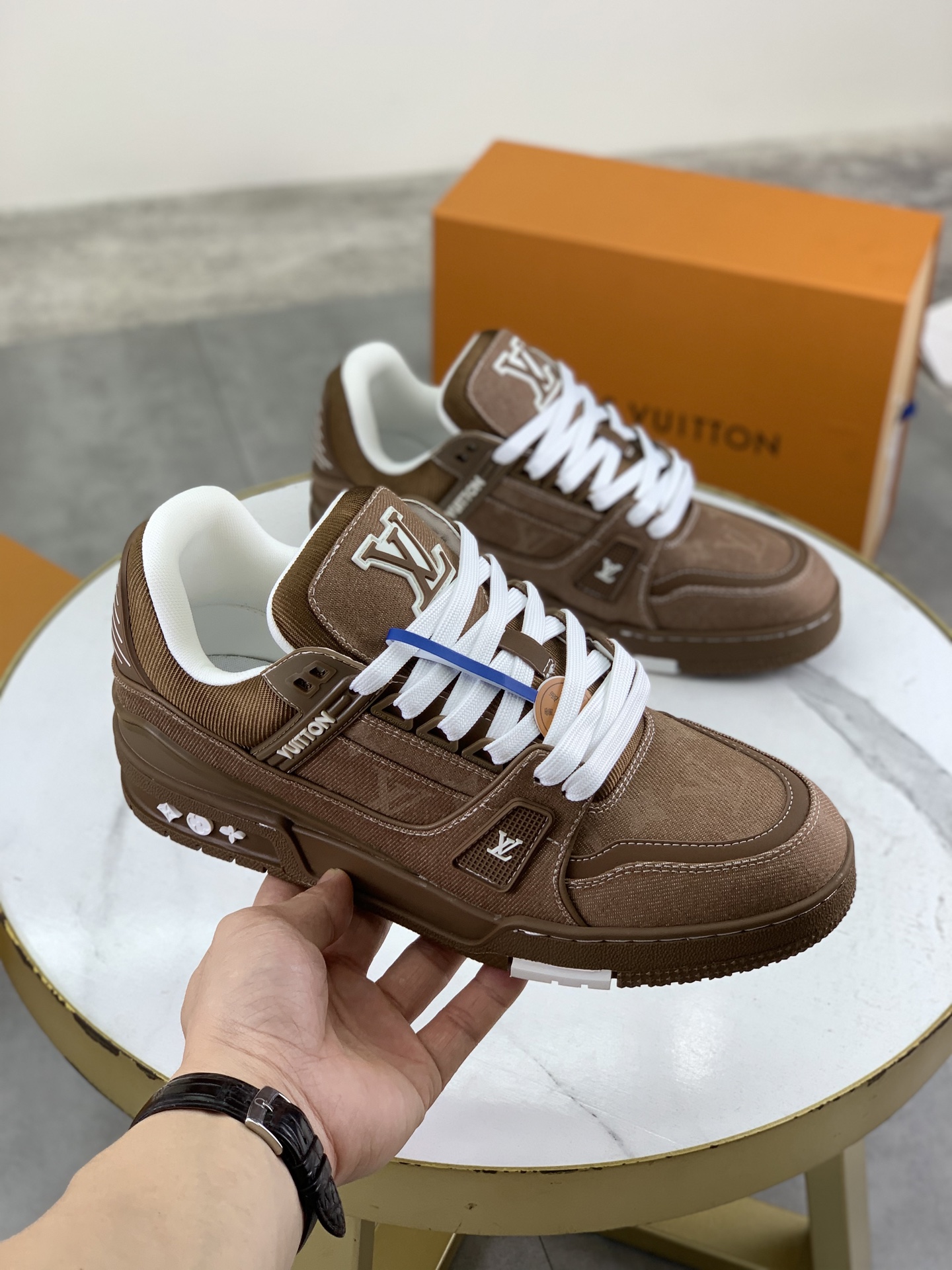 Louis Vuitton Brown Leather High-Top Sneakers, Couple Style, Size 35-45 4 i1746807576902 1761 0 2