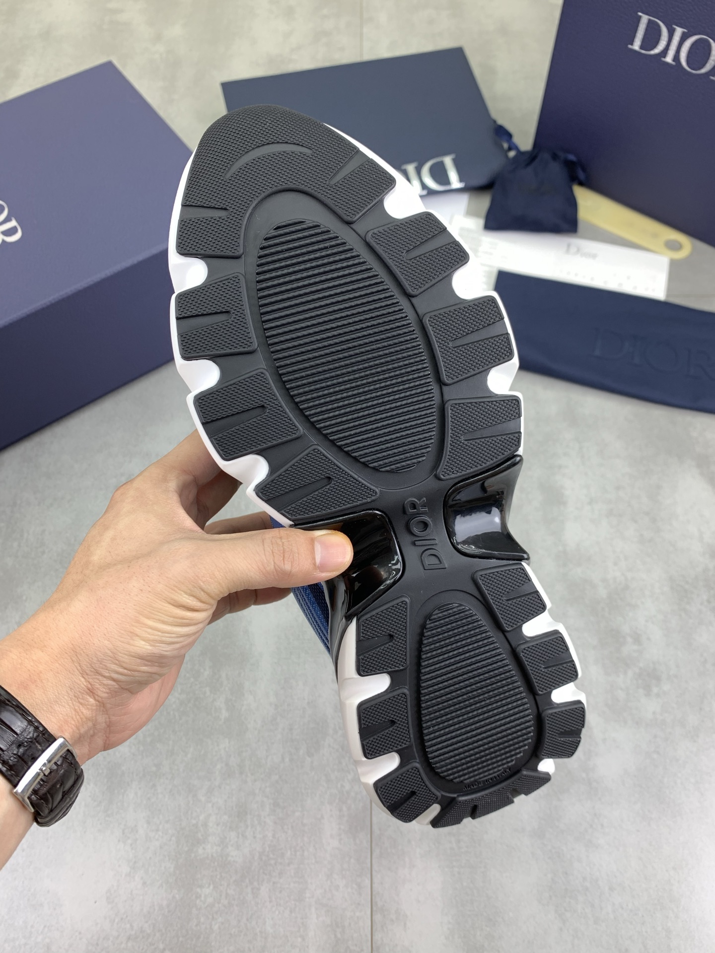 Dior Chrono Running Shoes 2025 - White & Blue Mesh with Leather Accents 9 i1746890691218 8292 0 7