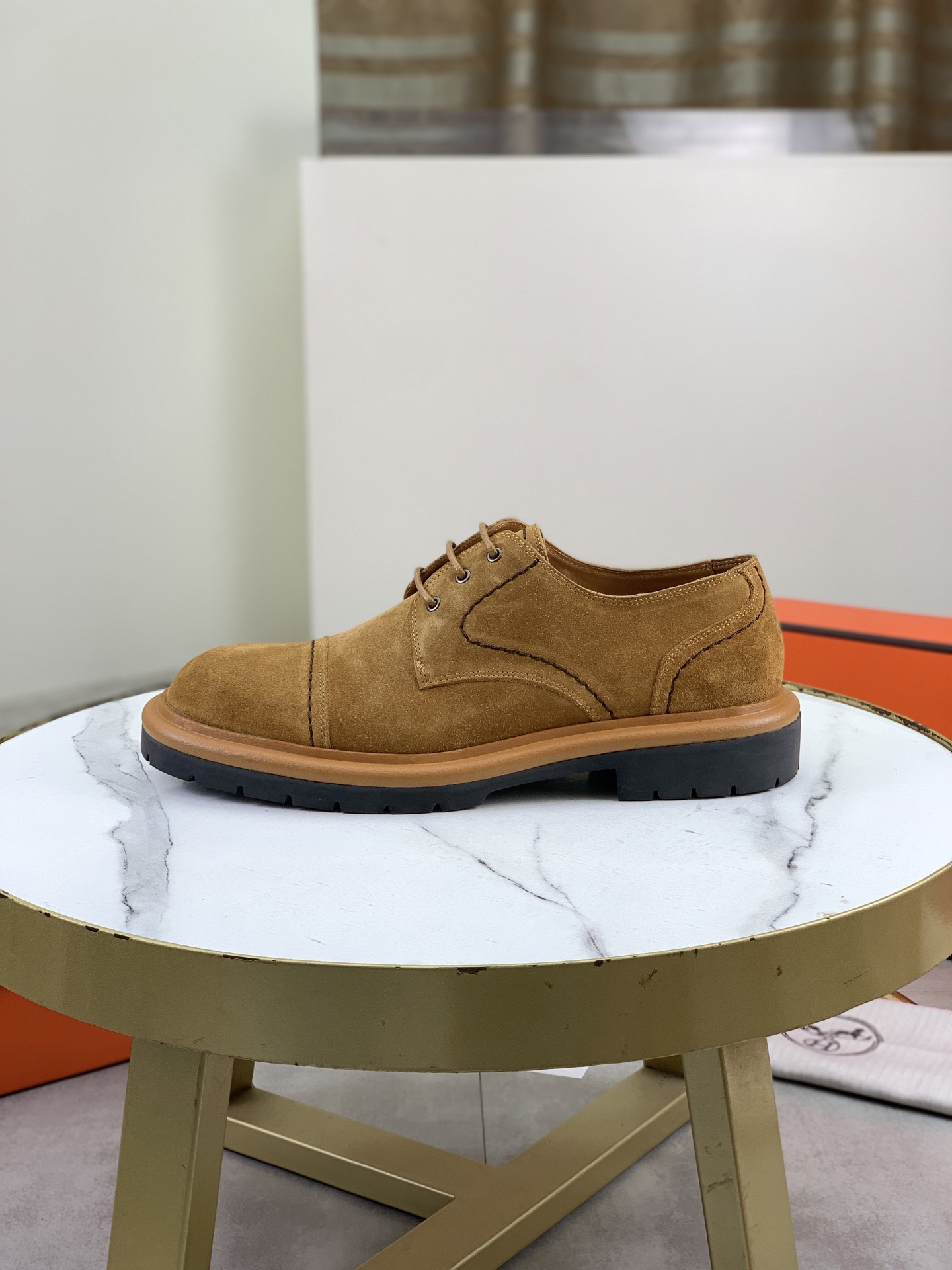 NO:782616,Top version, official website 1:1 Latest original outsole Brand Hermès (Hermès) standard men's size 39-45 (38, 46 can be customized) Level official website 1:1 same style Original quality material original soft high-mercerized cowhide, water-dyed cowhide lining Original Italian rubber outsole style categories men's fashion formal casual leather shoes slip-on men's shoes series young fashion European and American trends British style  Various colors are available, hermes, hermes, cowhide19860909顶级版本,官网1:1 最新款原版大底 品牌Hermès（爱马仕）标准码男码39-45（38、46可以定做）等级官网1:1 同款 原单品质材料原版柔软高丝光牛皮、水染牛皮内里 原版意大利橡胶大底款式类别男士时尚 正装休闲皮鞋 套脚款男鞋系列 年轻时尚 欧美潮流 英伦风格 颜色多款颜色可选,,hermes,hermes,cowhide,Men's shoes