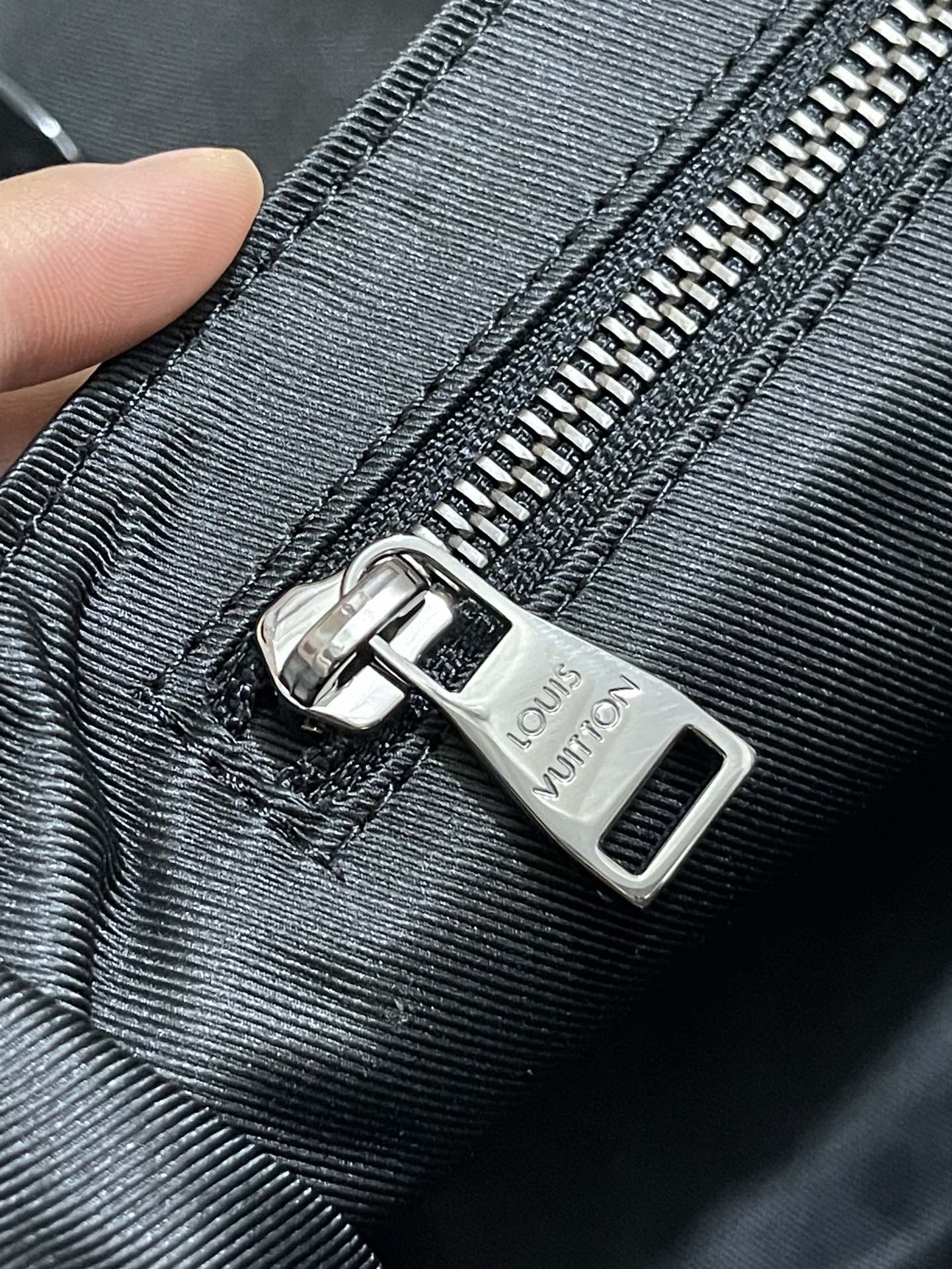 正品级法国版SP免检 客定✈️发货实拍👜 黑武士邮差包 M40511