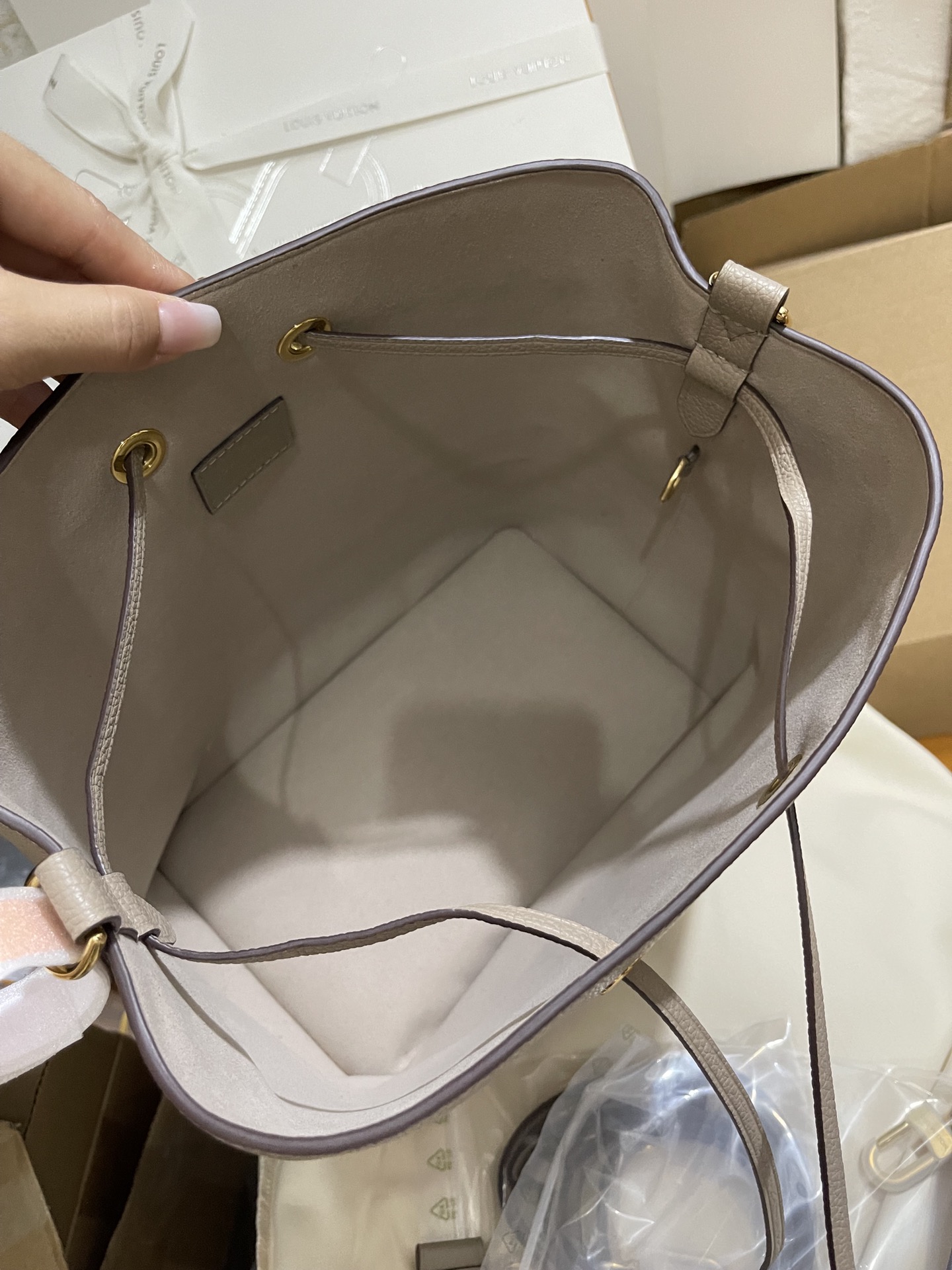 正品级法国版SP免检 客定✈️发货实拍👜全皮水桶包灰色 M45555