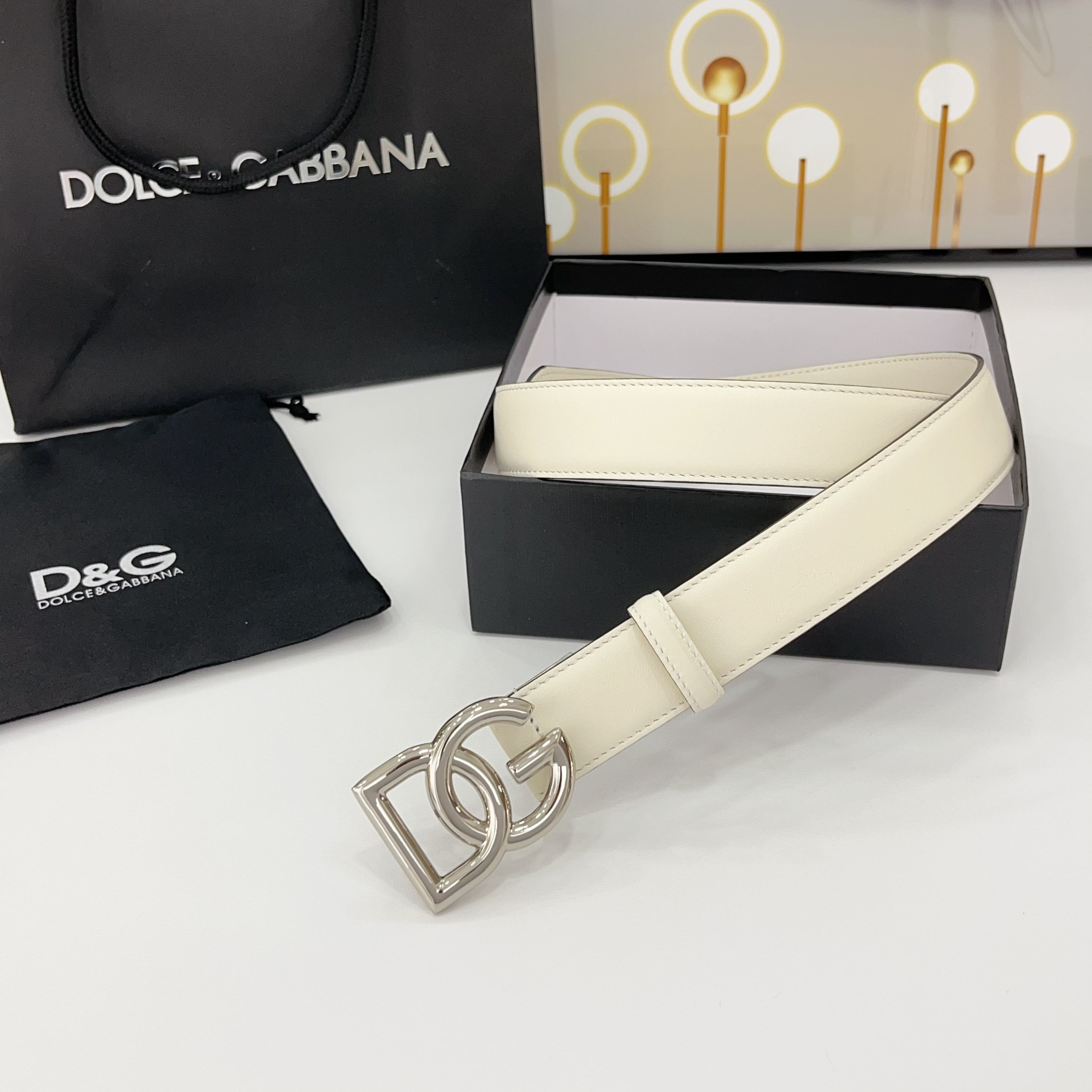 D&G腰带 3.0cm头层牛皮搭配铜扣，经典时尚码数:75.80.85.90.95.100.105