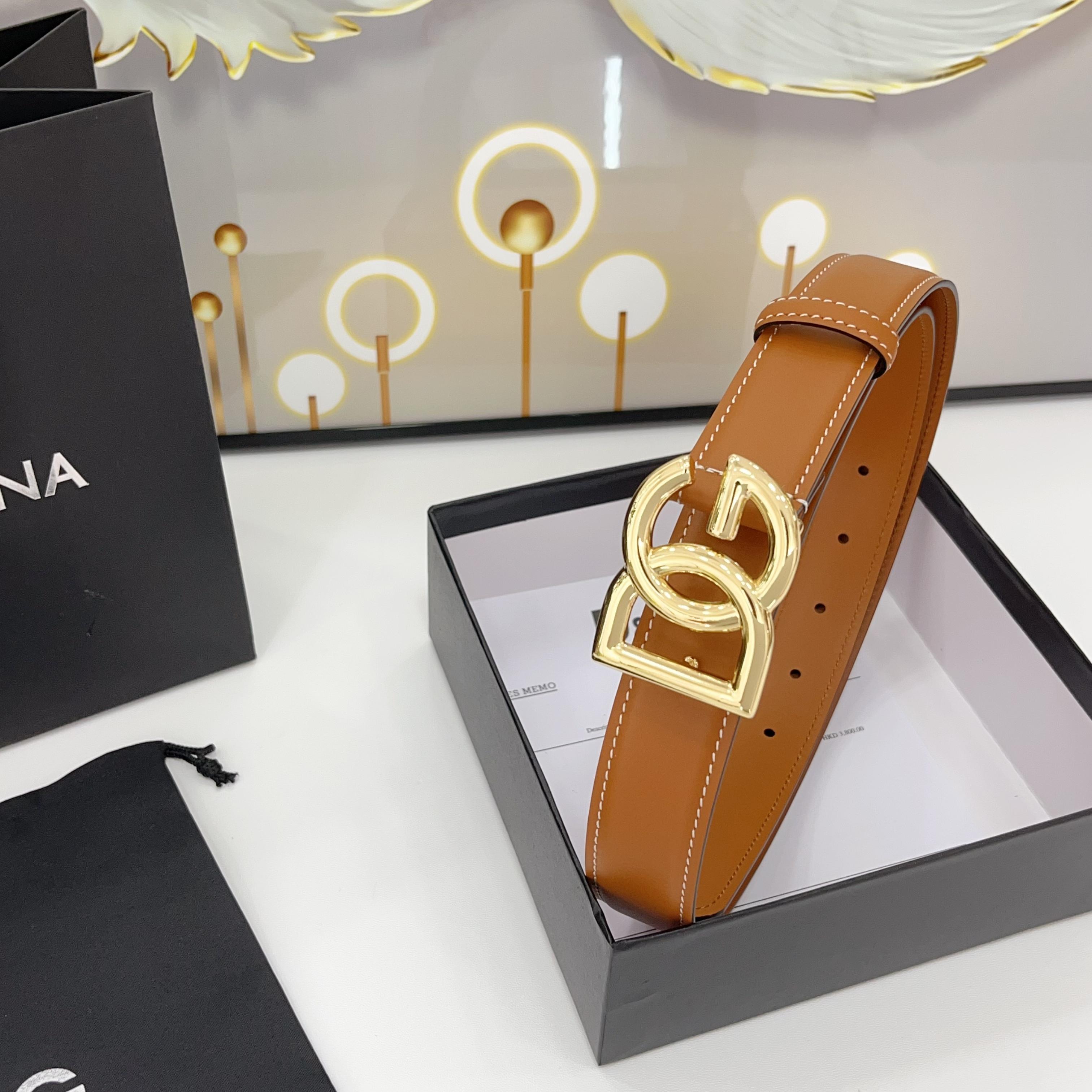 D&G腰带 3.0cm头层牛皮搭配铜扣，经典时尚码数:75.80.85.90.95.100.105