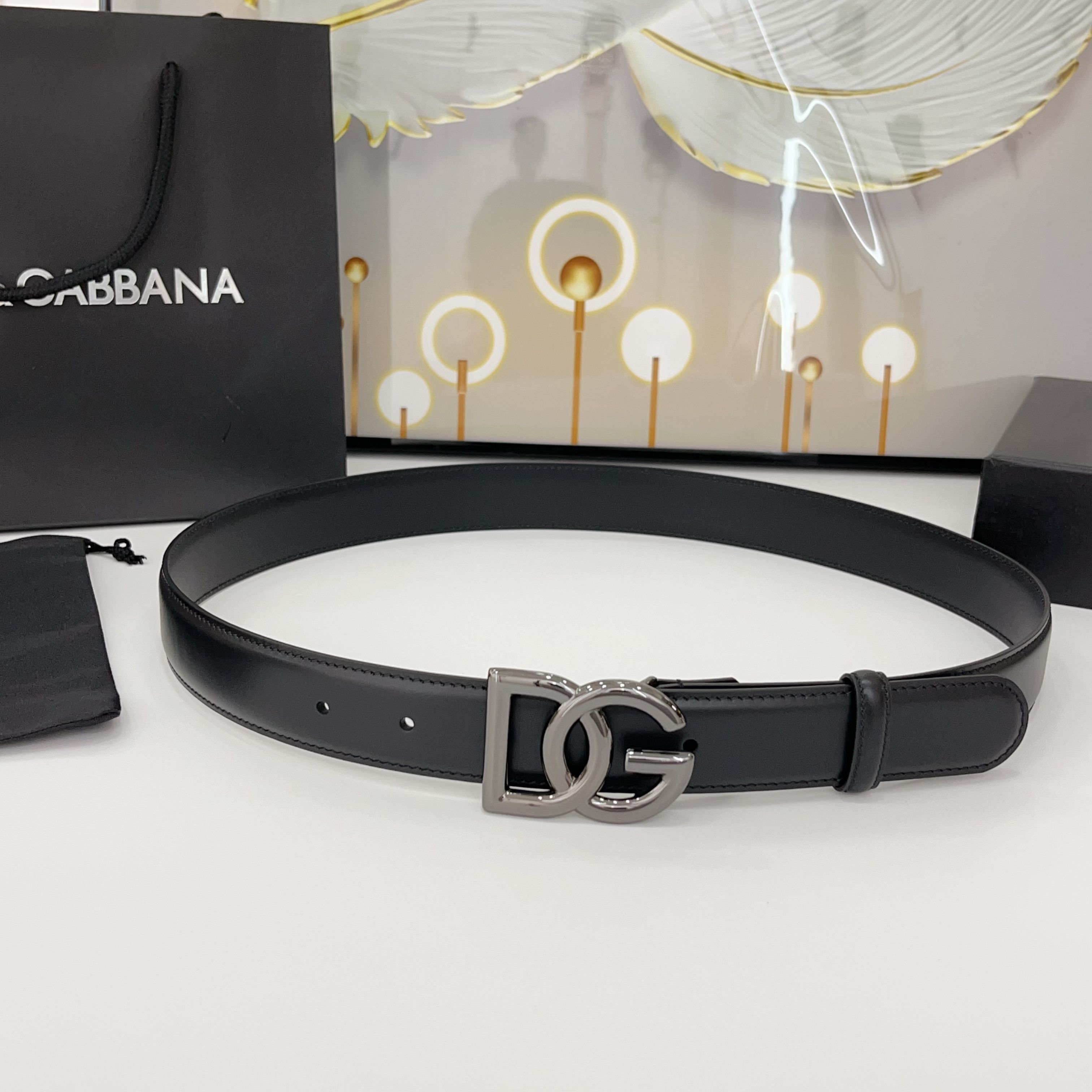 D&G腰带 3.0cm头层牛皮搭配铜扣，经典时尚码数:75.80.85.90.95.100.105