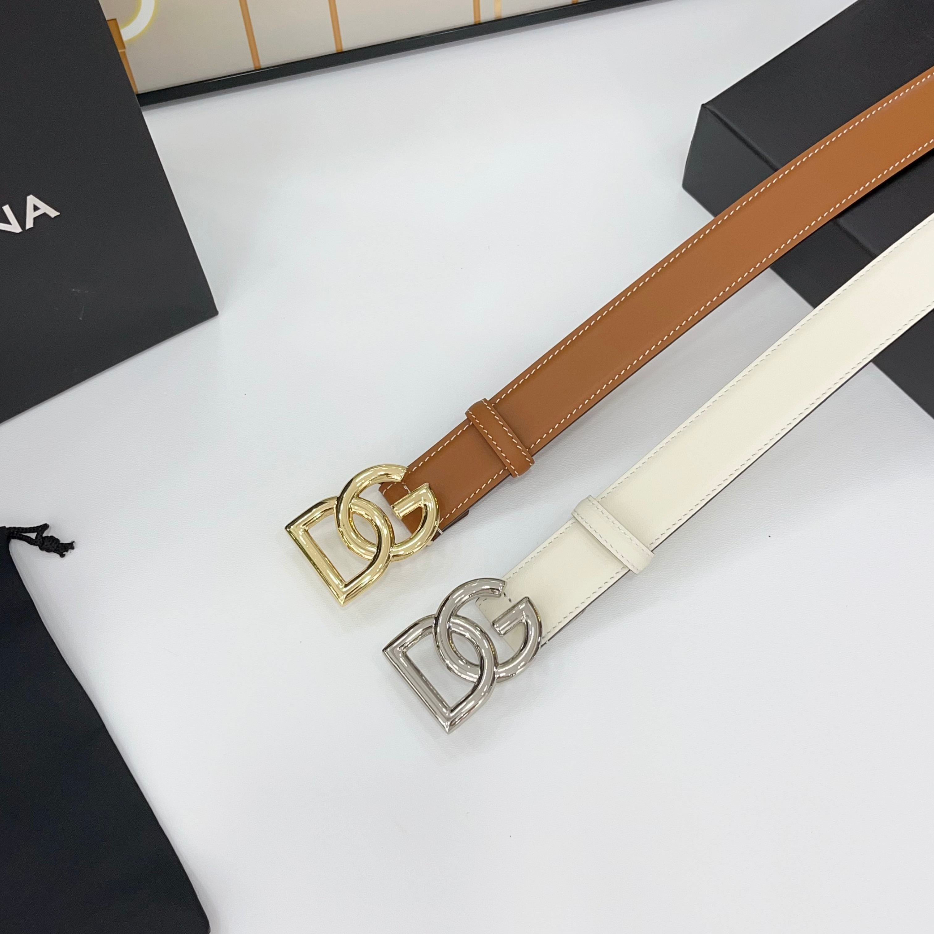 D&G腰带 3.0cm头层牛皮搭配铜扣，经典时尚码数:75.80.85.90.95.100.105