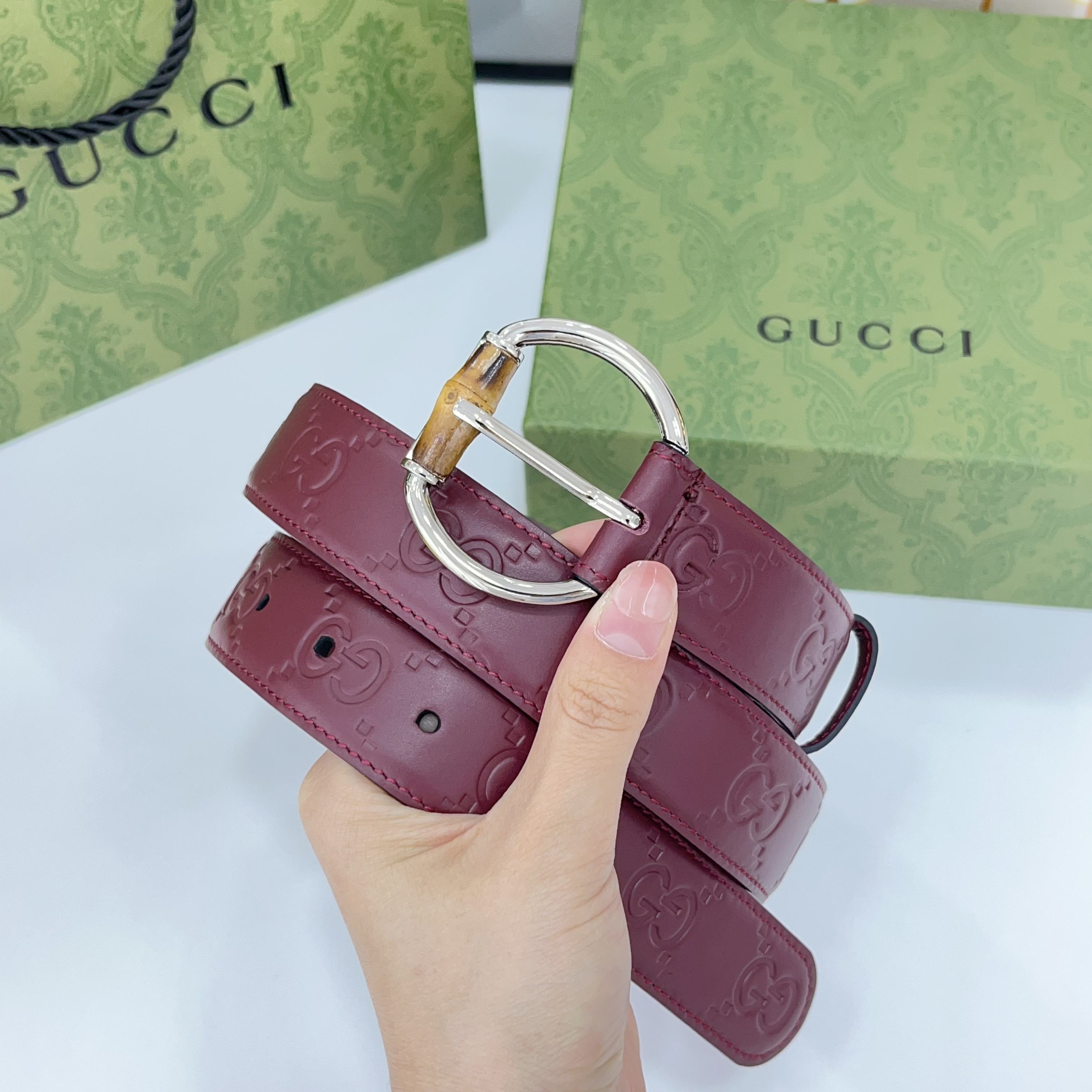  Gucci古驰  3.0cm
新款竹节针扣搭配双面头层牛皮腰带，时尚百搭
码数：75 80 85 90