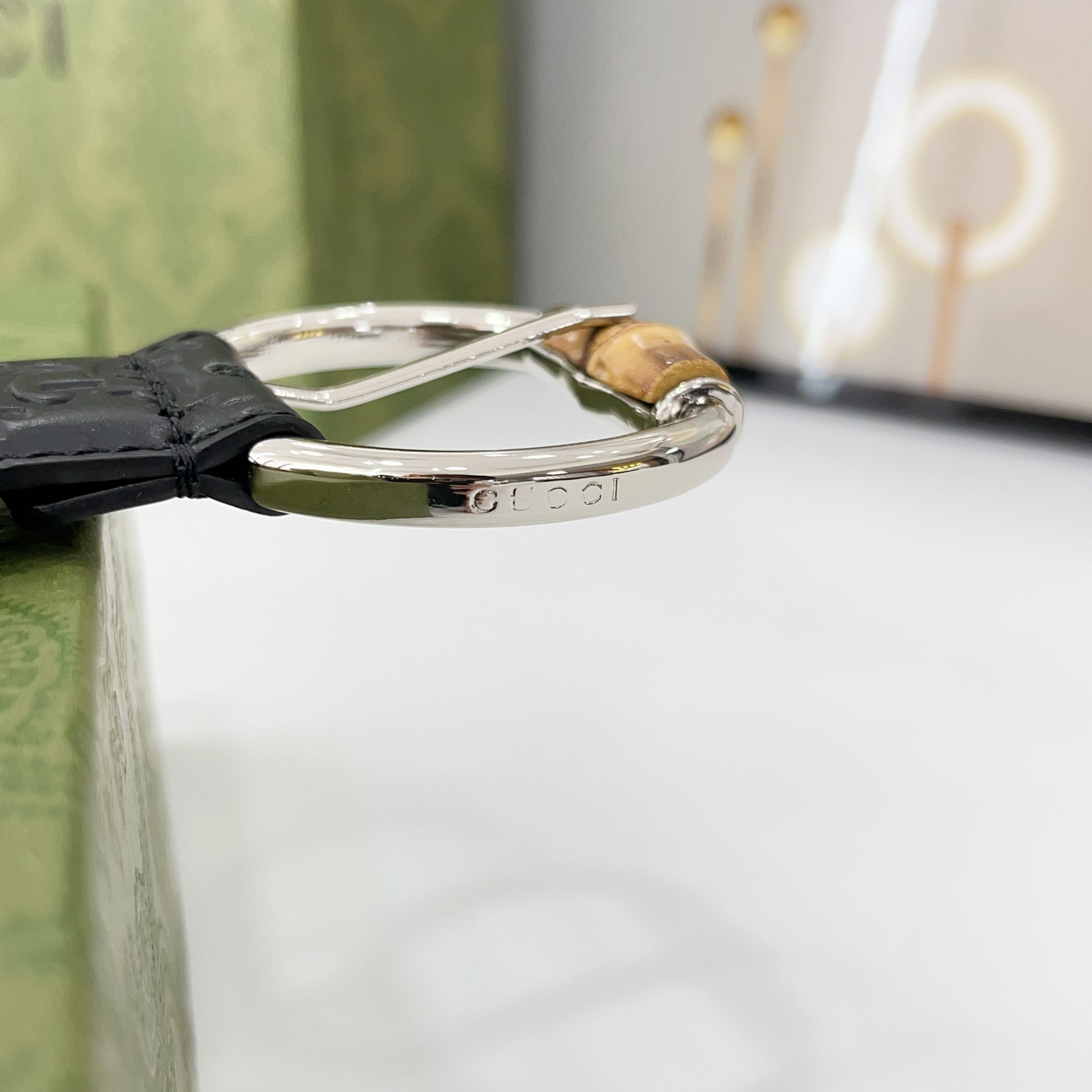  Gucci古驰  3.0cm
新款竹节针扣搭配双面头层牛皮腰带，时尚百搭
码数：75 80 85 90