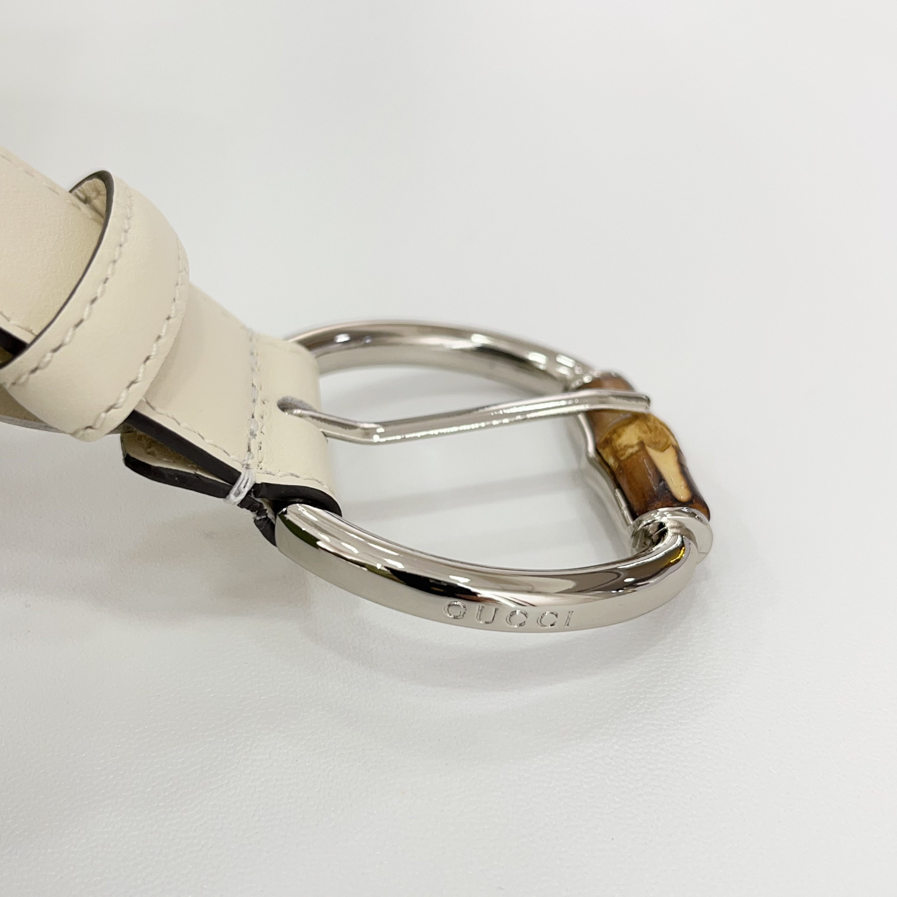  Gucci古驰  3.0cm
新款竹节针扣搭配双面头层牛皮腰带，时尚百搭
码数：75 80 85 90