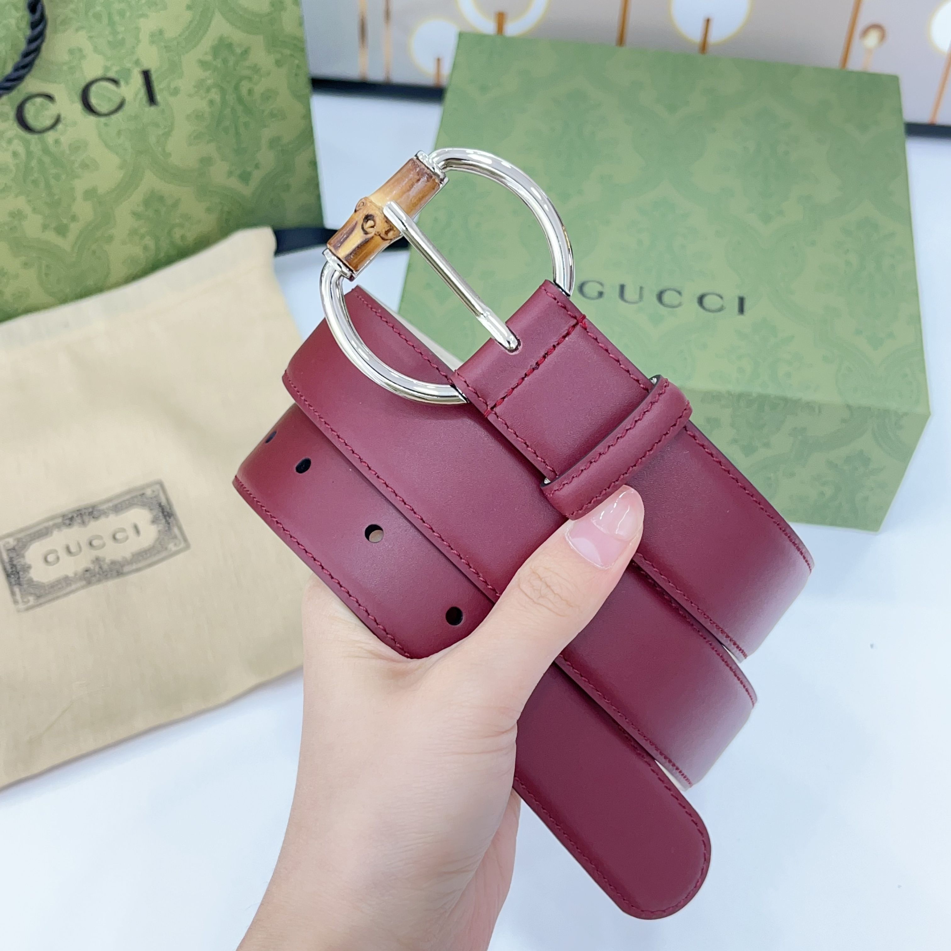  Gucci古驰  3.0cm
新款竹节针扣搭配双面头层牛皮腰带，时尚百搭
码数：75 80 85 90