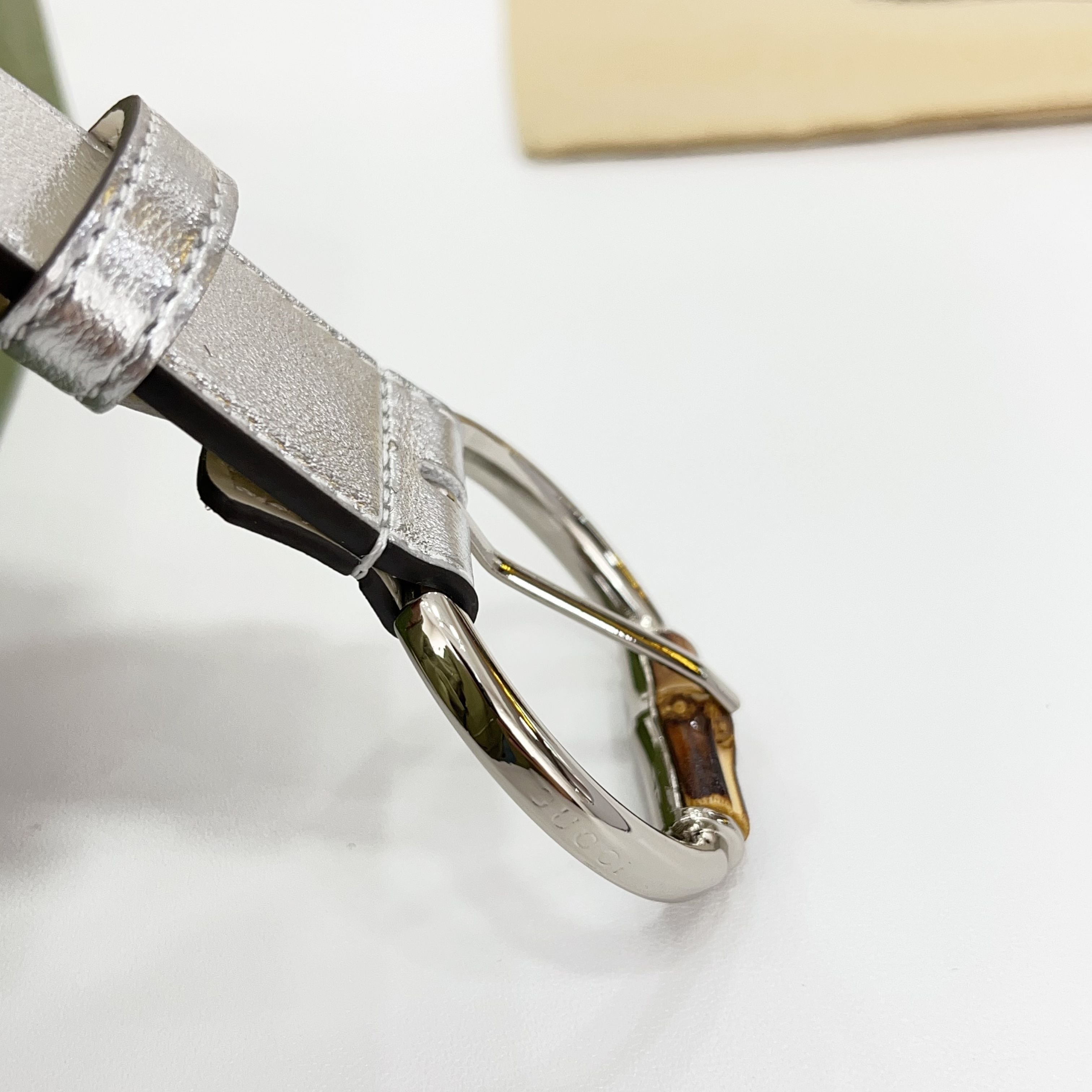  Gucci古驰  3.0cm
新款竹节针扣搭配双面头层牛皮腰带，时尚百搭
码数：75 80 85 90