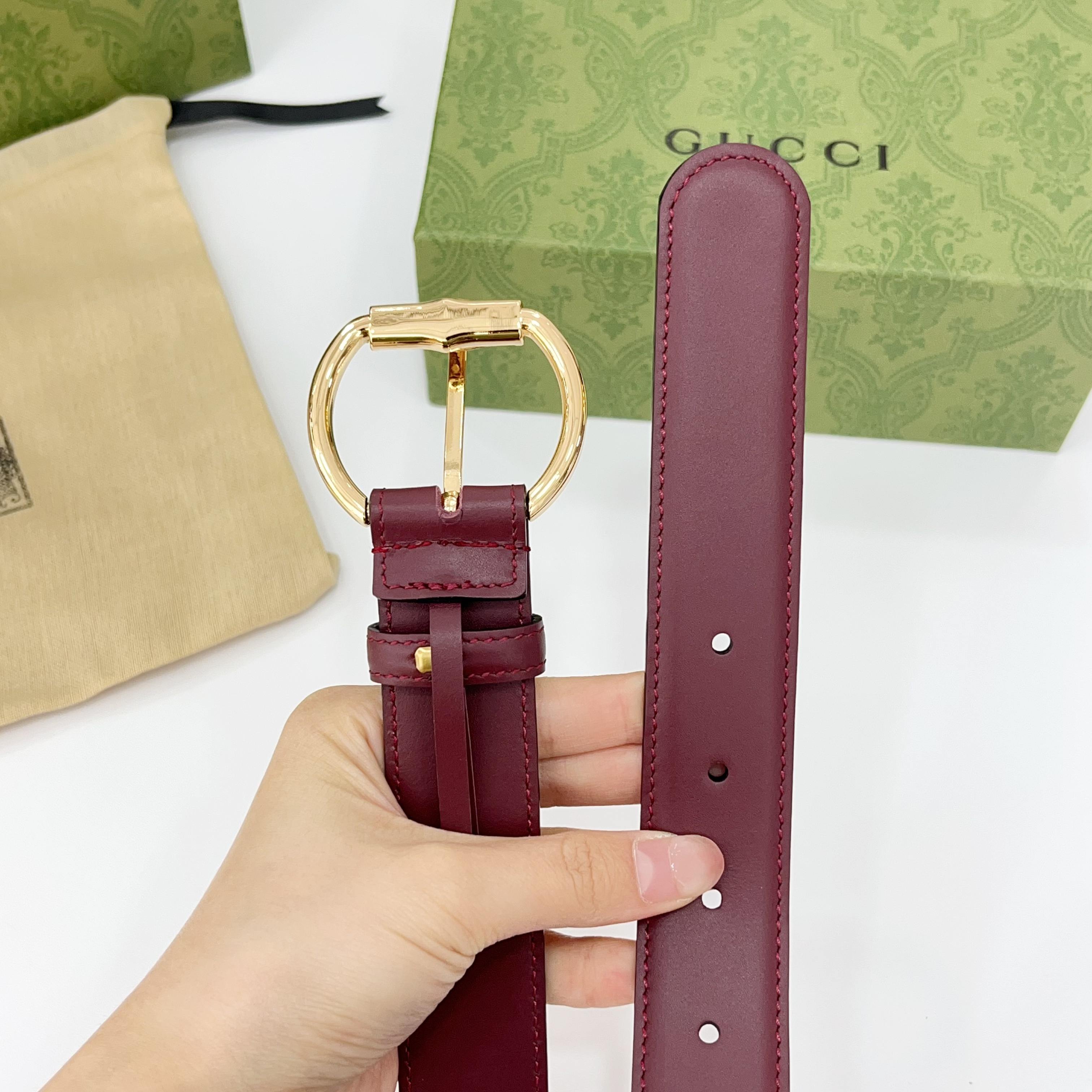  Gucci古驰  3.0cm
新款竹节针扣搭配双面头层牛皮腰带，时尚百搭
码数：75 80 85 90