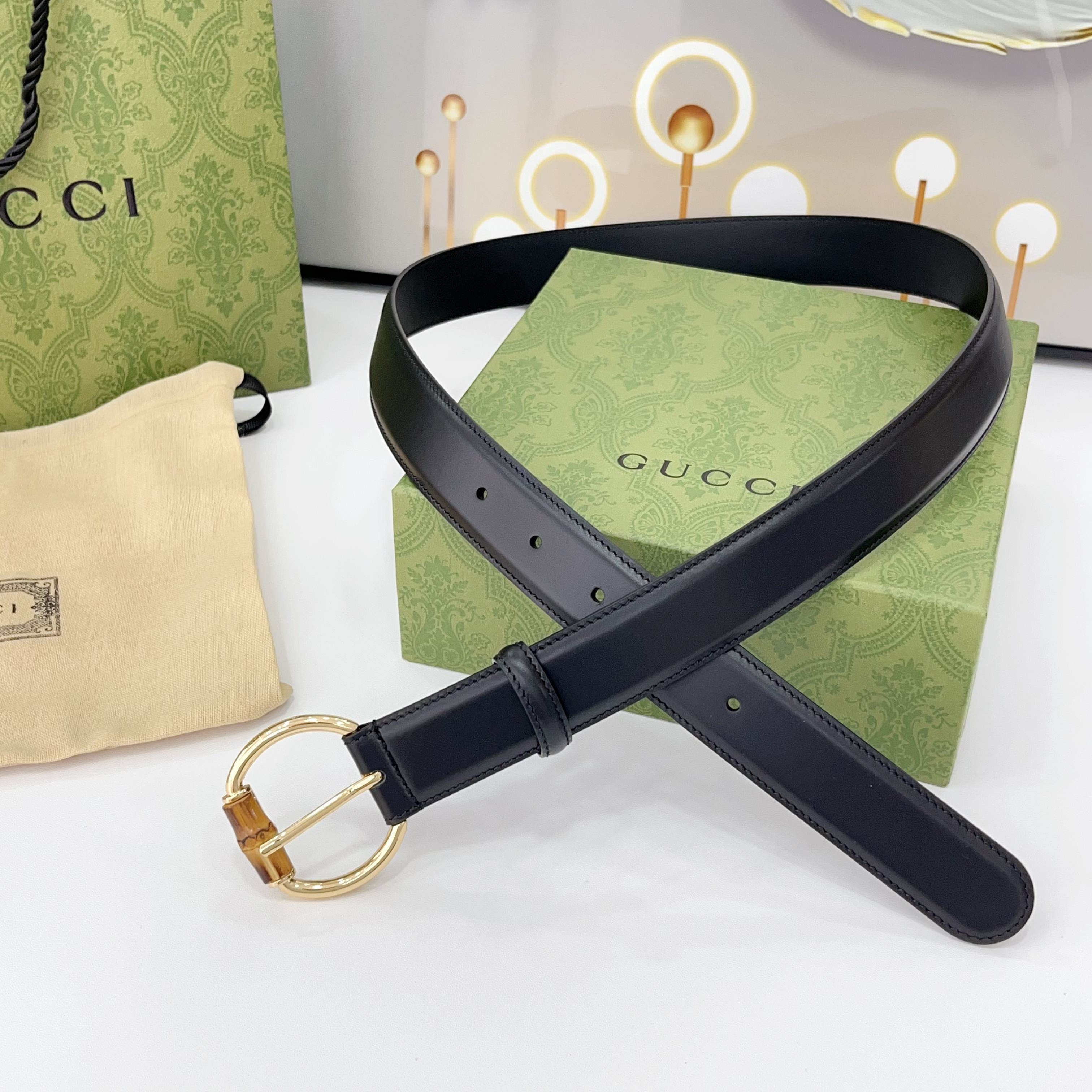  Gucci古驰  3.0cm
新款竹节针扣搭配双面头层牛皮腰带，时尚百搭
码数：75 80 85 90