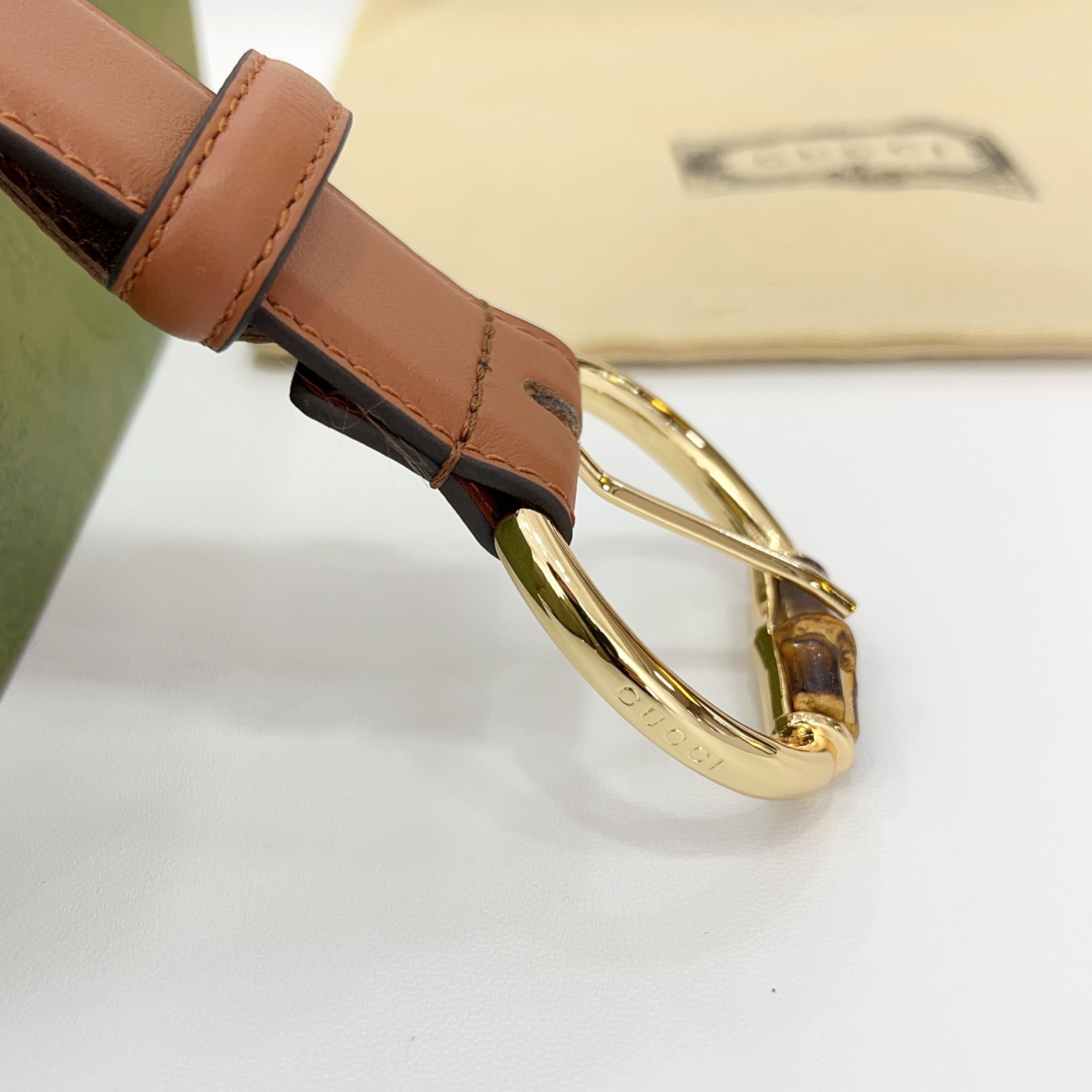  Gucci古驰  3.0cm
新款竹节针扣搭配双面头层牛皮腰带，时尚百搭
码数：75 80 85 90