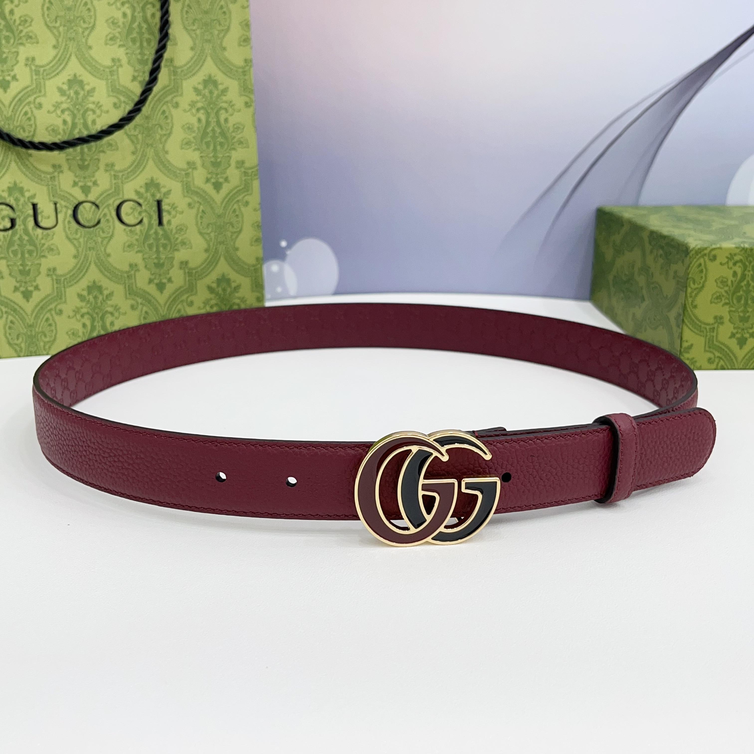 Gucci 3.0新款滴胶铜扣，搭配荔枝纹面，压小花底，时尚百搭，商务休闲！