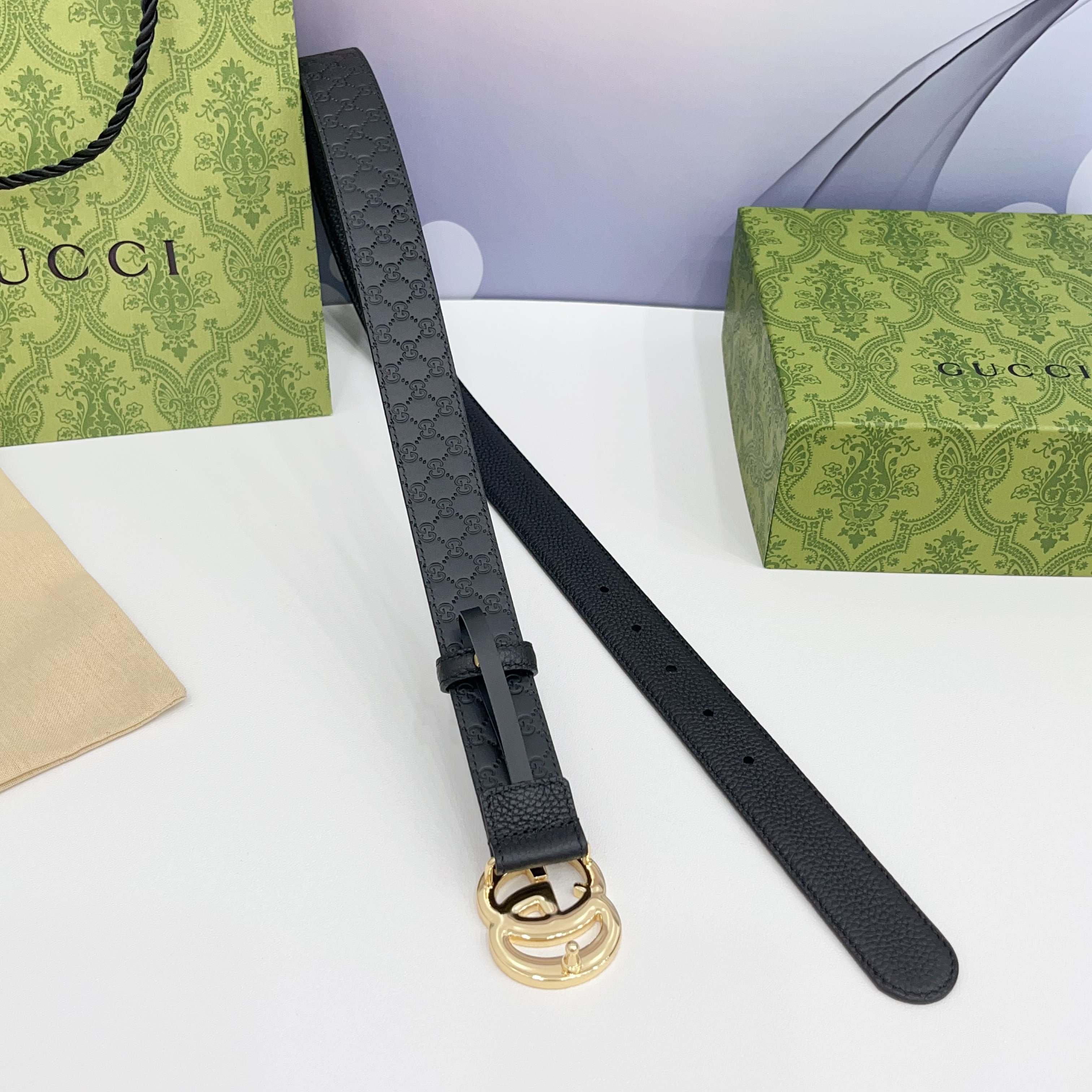 Gucci 3.0新款滴胶铜扣，搭配荔枝纹面，压小花底，时尚百搭，商务休闲！