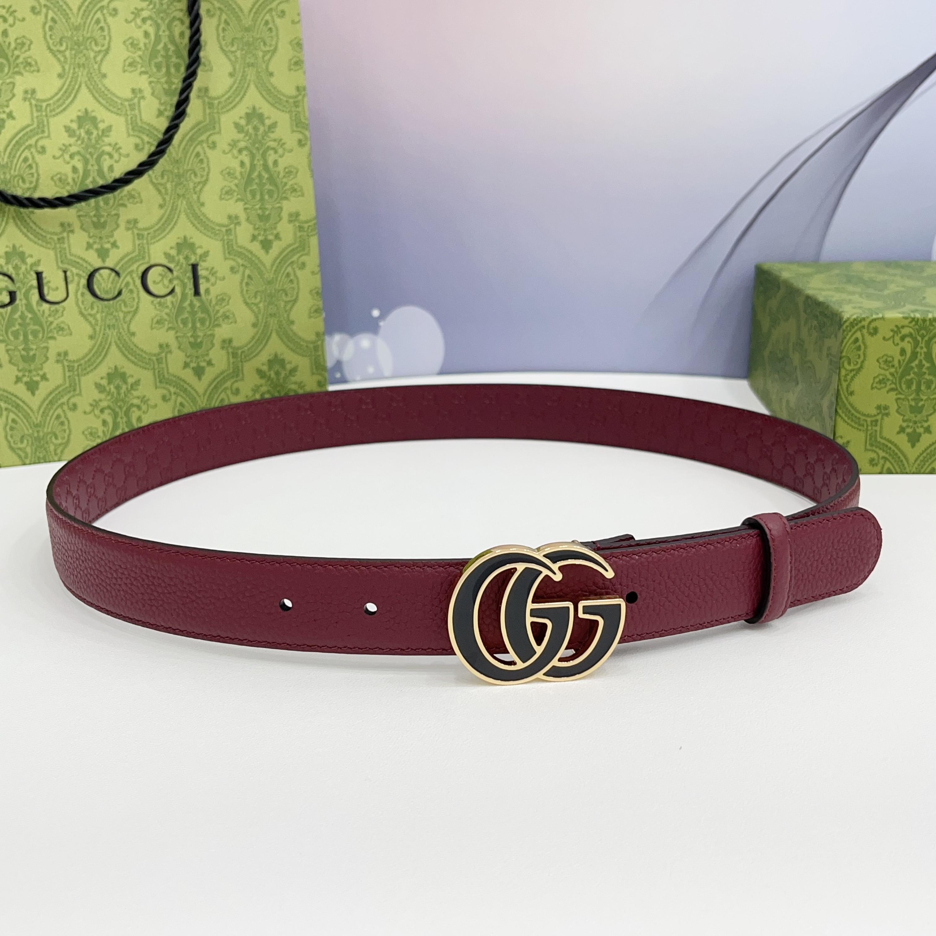 Gucci 3.0新款滴胶铜扣，搭配荔枝纹面，压小花底，时尚百搭，商务休闲！