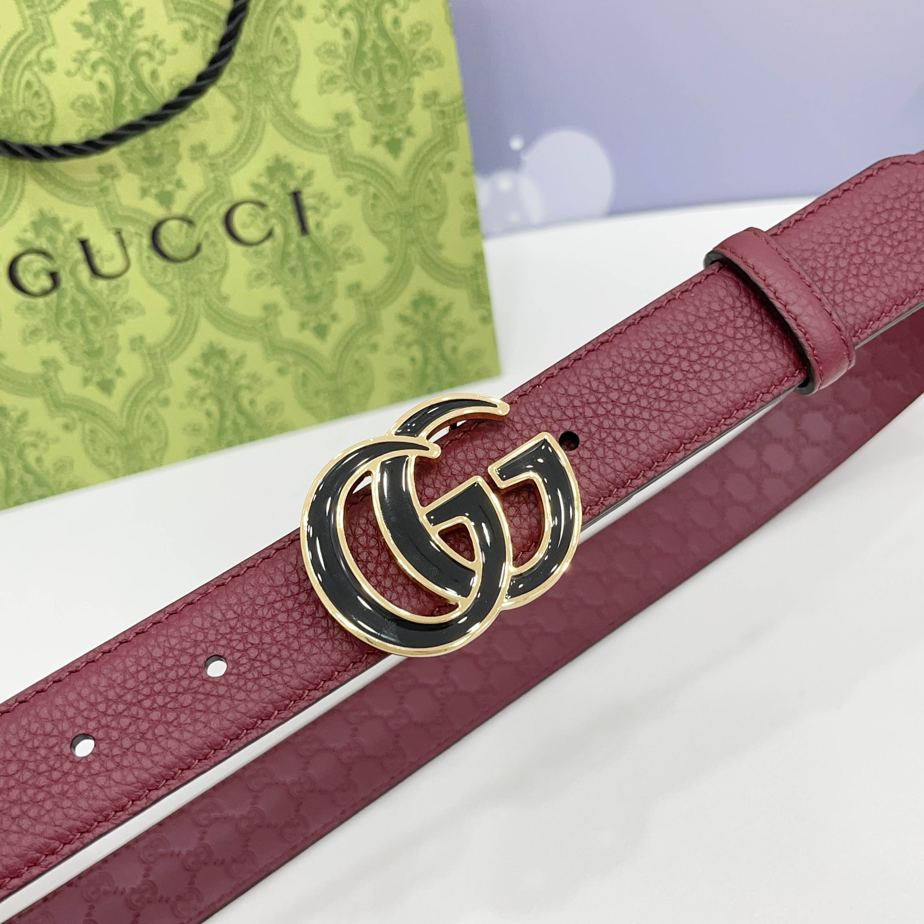 Gucci 3.0新款滴胶铜扣，搭配荔枝纹面，压小花底，时尚百搭，商务休闲！