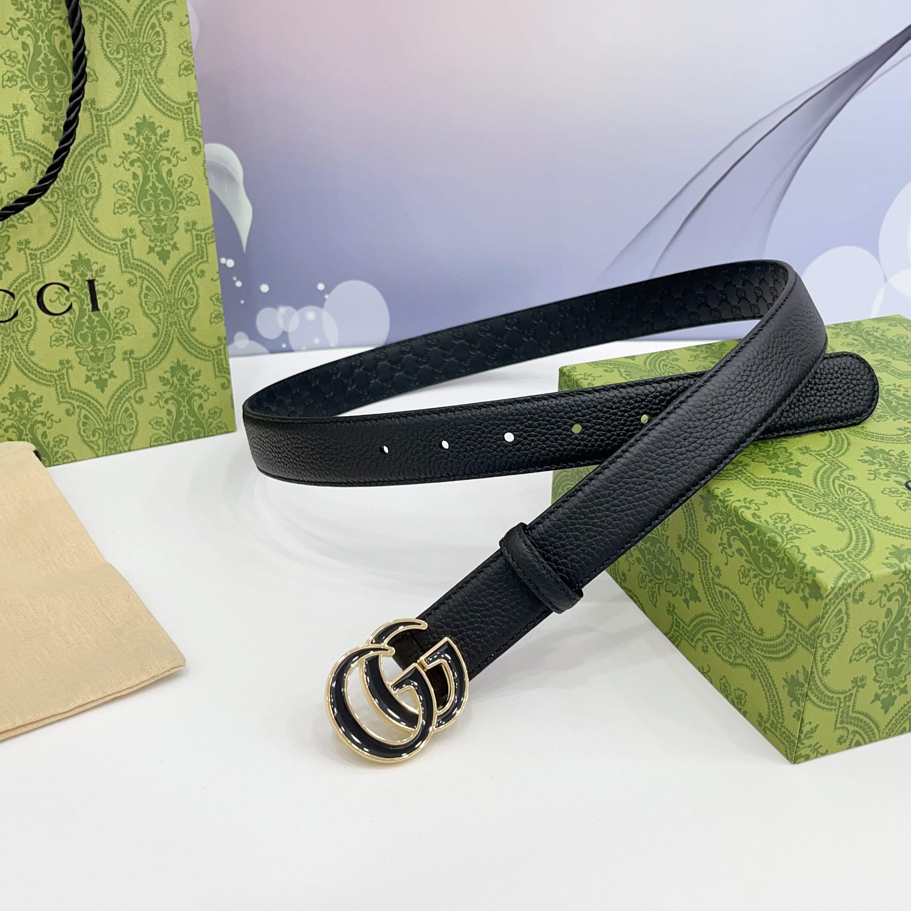 Gucci 3.0新款滴胶铜扣，搭配荔枝纹面，压小花底，时尚百搭，商务休闲！