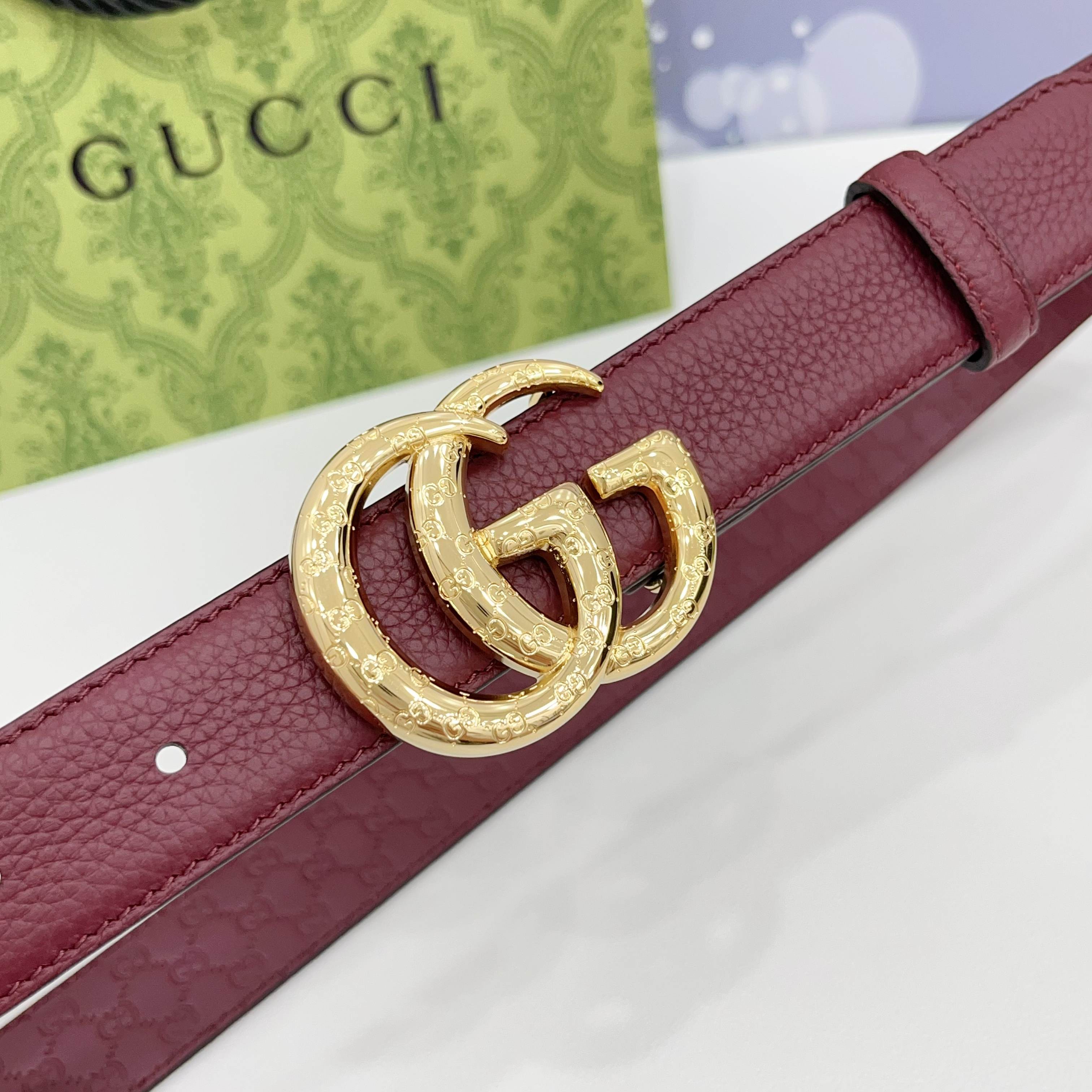 Gucci 3.0新款cc压花铜扣，搭配荔枝纹面，压小花底，时尚百搭，商务休闲！