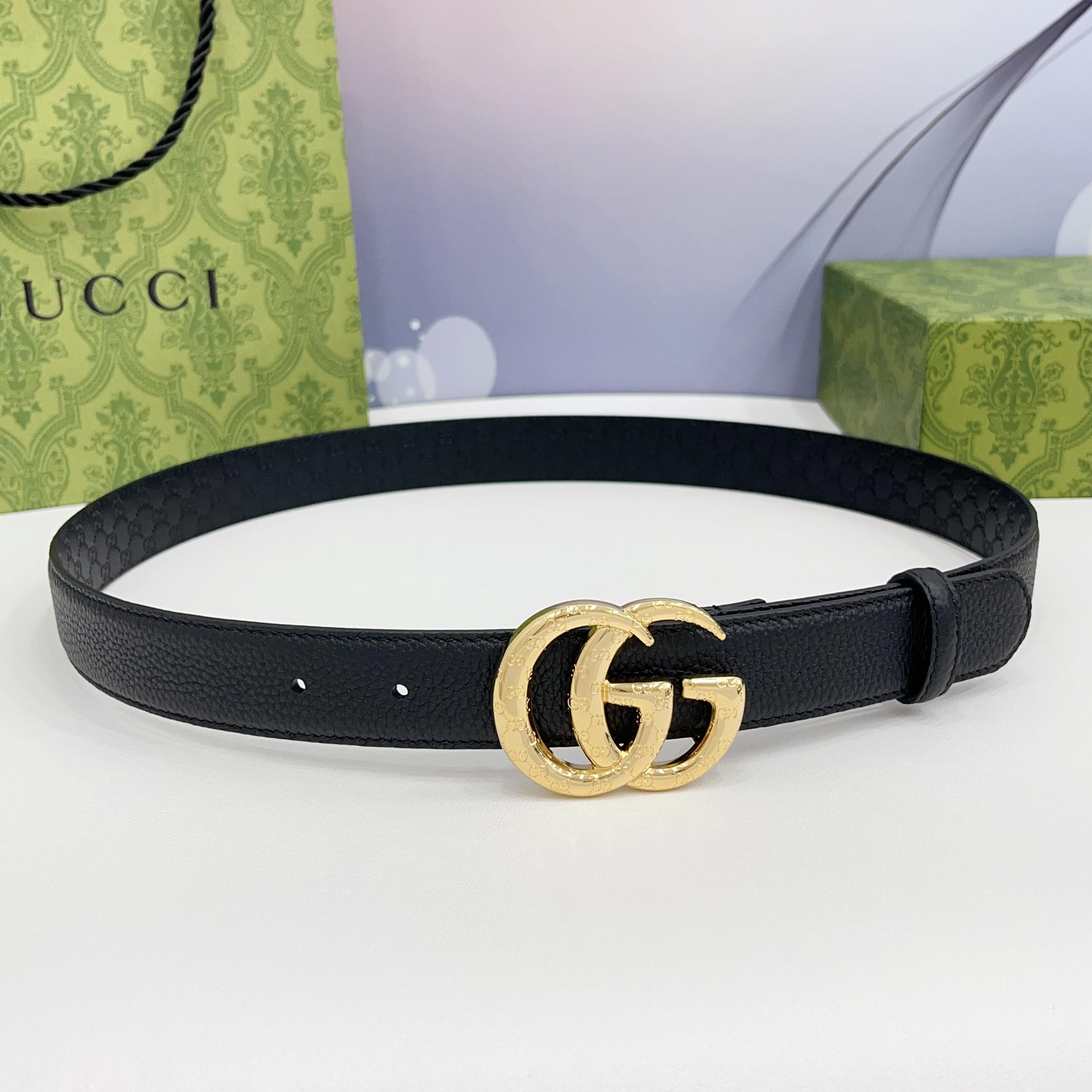 Gucci 3.0新款cc压花铜扣，搭配荔枝纹面，压小花底，时尚百搭，商务休闲！