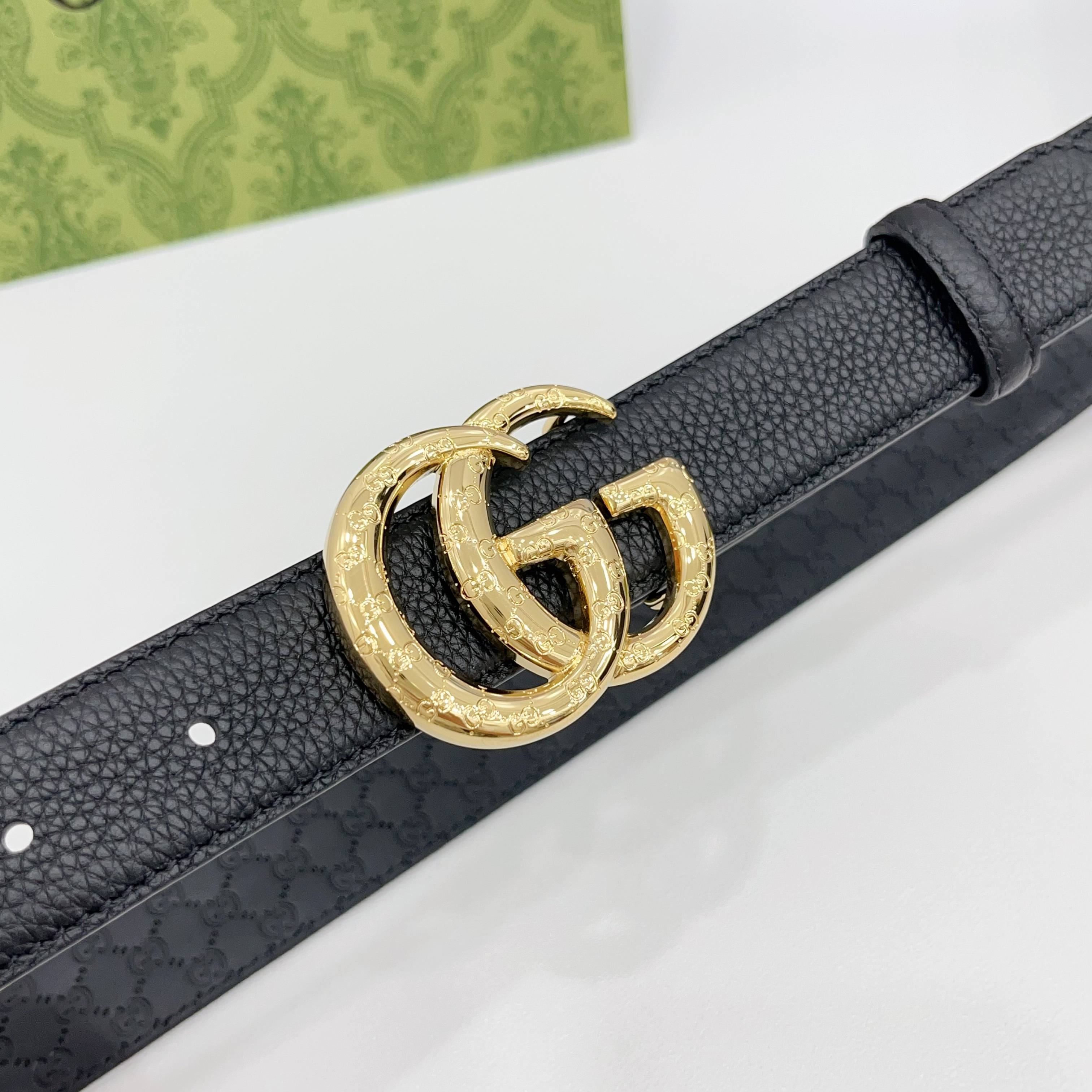 Gucci 3.0新款cc压花铜扣，搭配荔枝纹面，压小花底，时尚百搭，商务休闲！