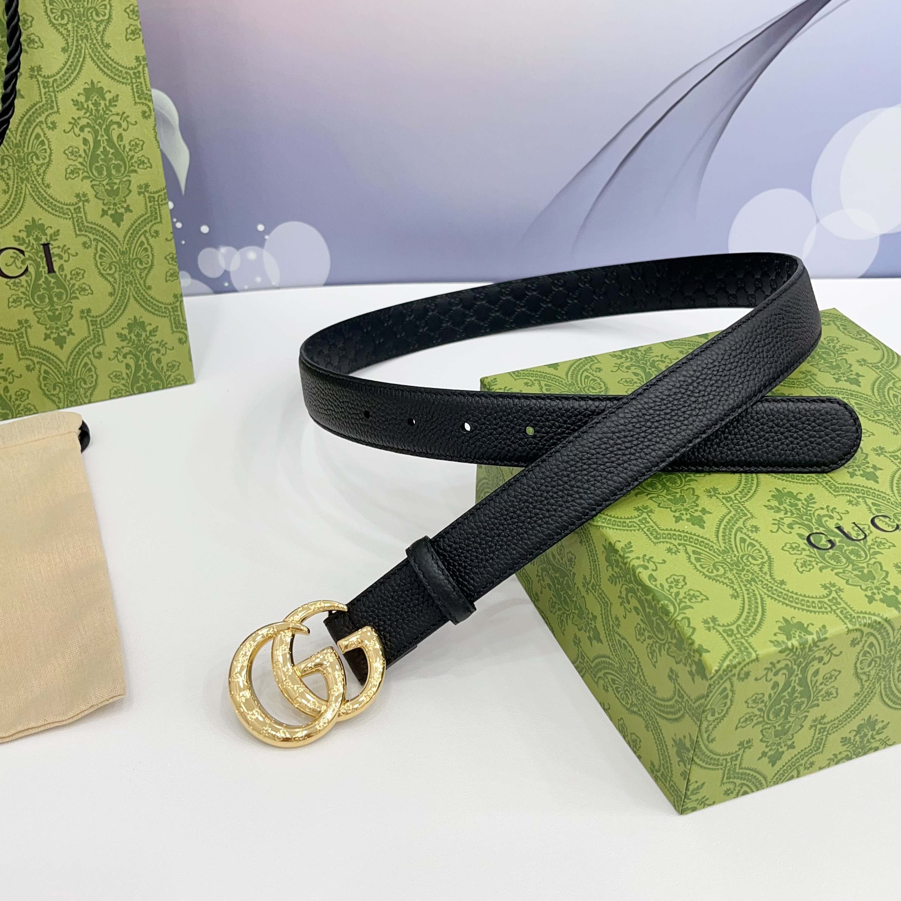 Gucci 3.0新款cc压花铜扣，搭配荔枝纹面，压小花底，时尚百搭，商务休闲！