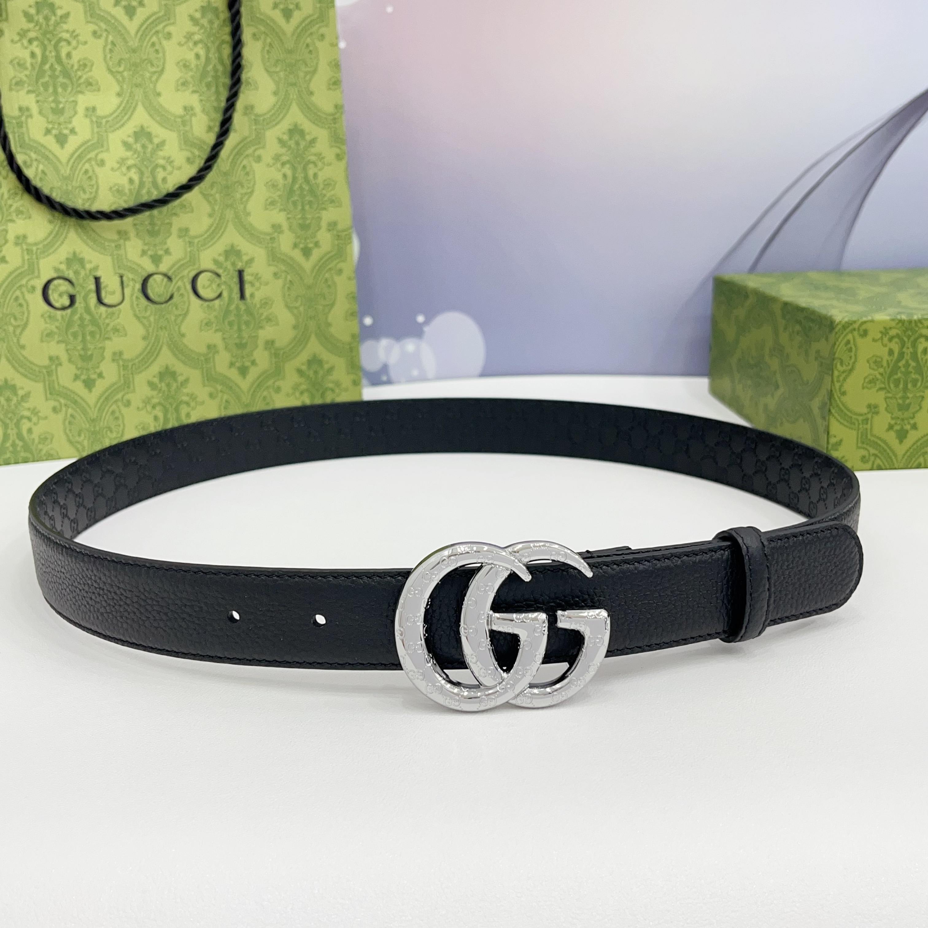 Gucci 3.0新款cc压花铜扣，搭配荔枝纹面，压小花底，时尚百搭，商务休闲！