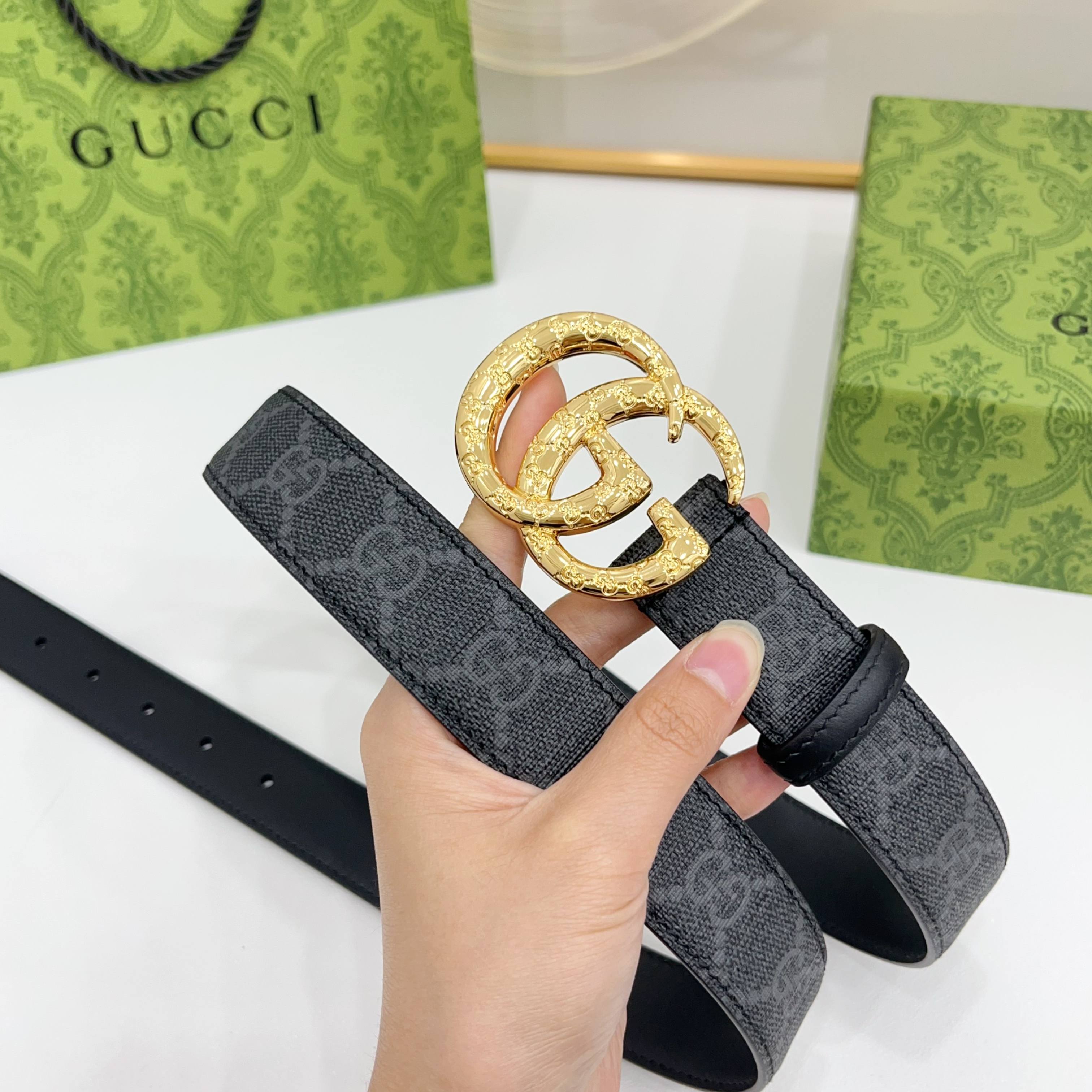 Gucci 3.0新款cc压花铜扣，经典防水布料配头层牛皮底，时尚百搭，商务休闲！