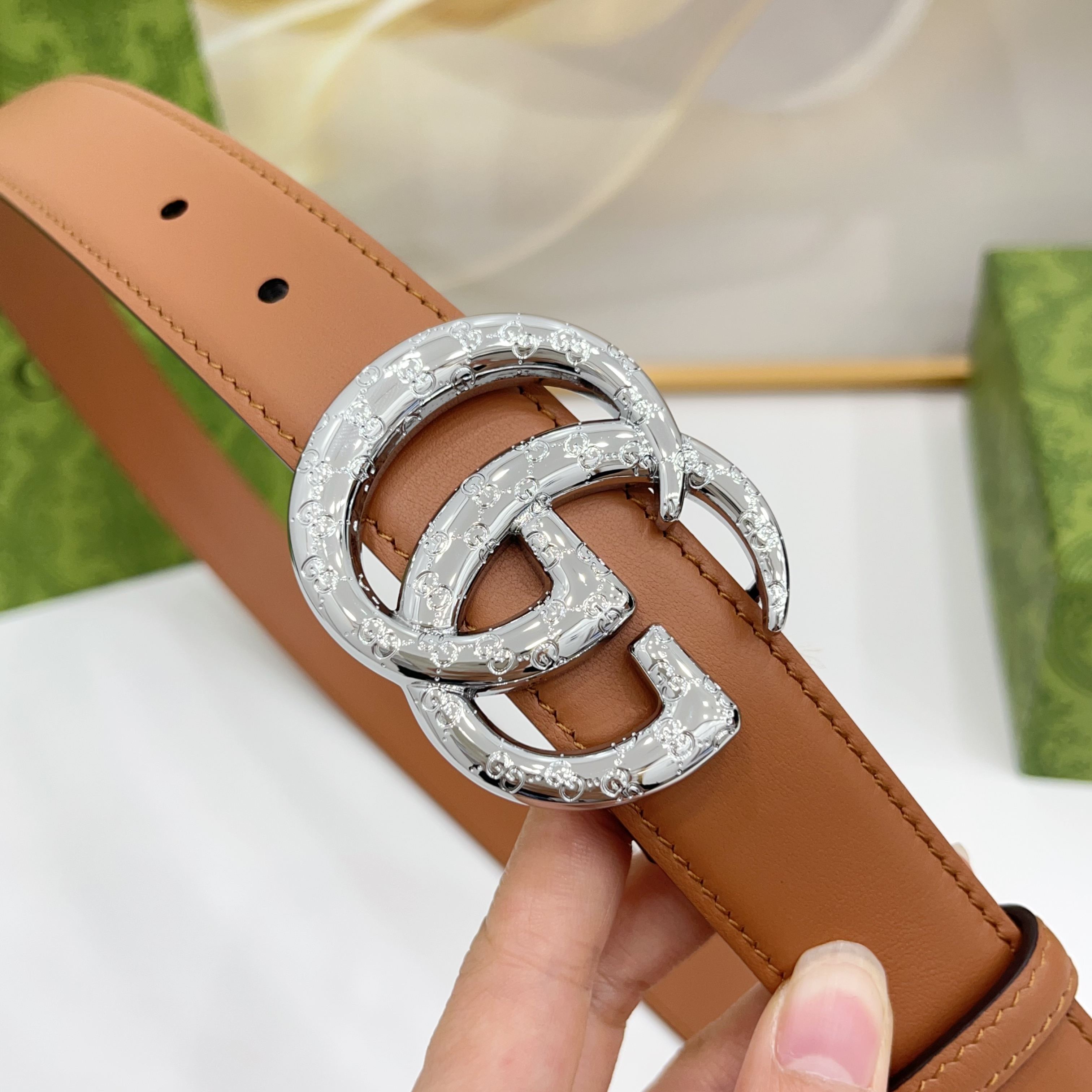 Gucci 3.0新款cc压花铜扣配双面头层牛皮，时尚百搭，商务休闲！