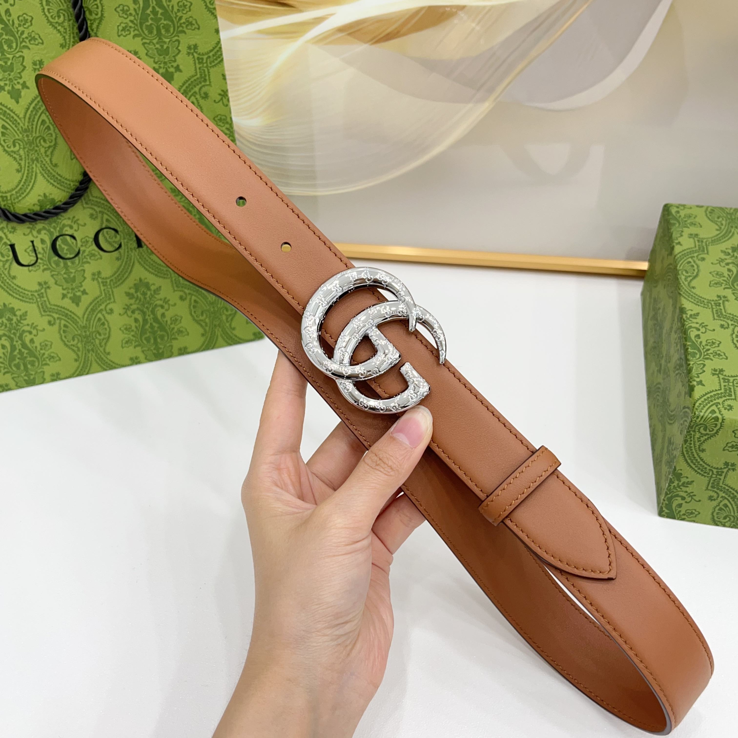 Gucci 3.0新款cc压花铜扣配双面头层牛皮，时尚百搭，商务休闲！