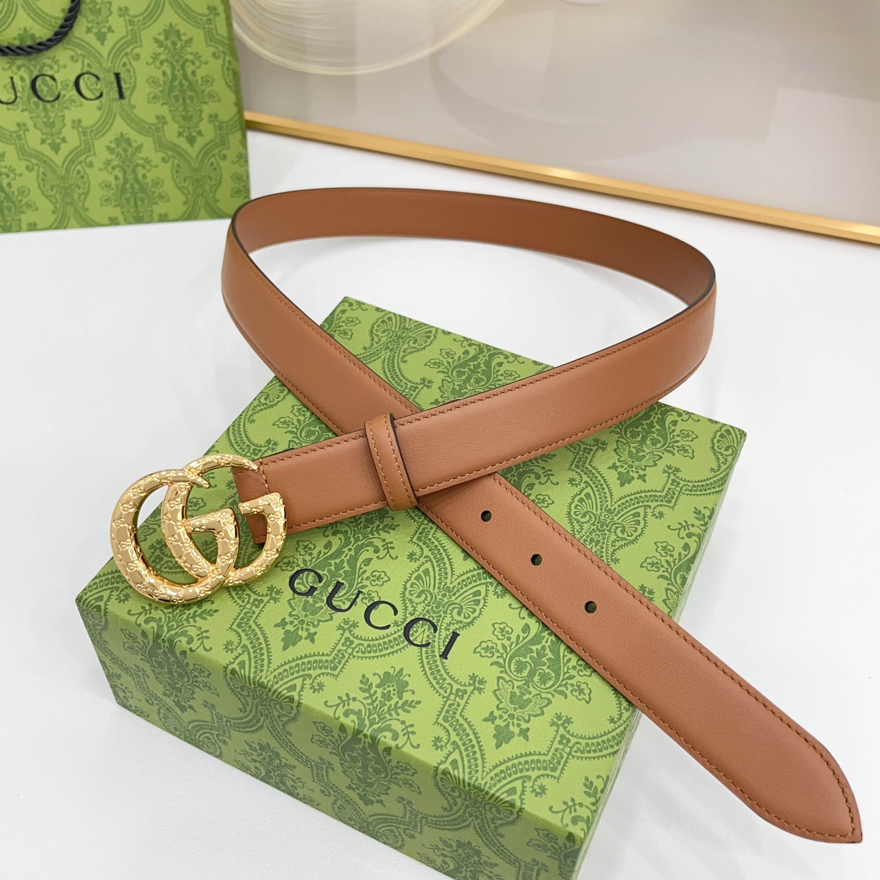 Gucci 3.0新款cc压花铜扣配双面头层牛皮，时尚百搭，商务休闲！