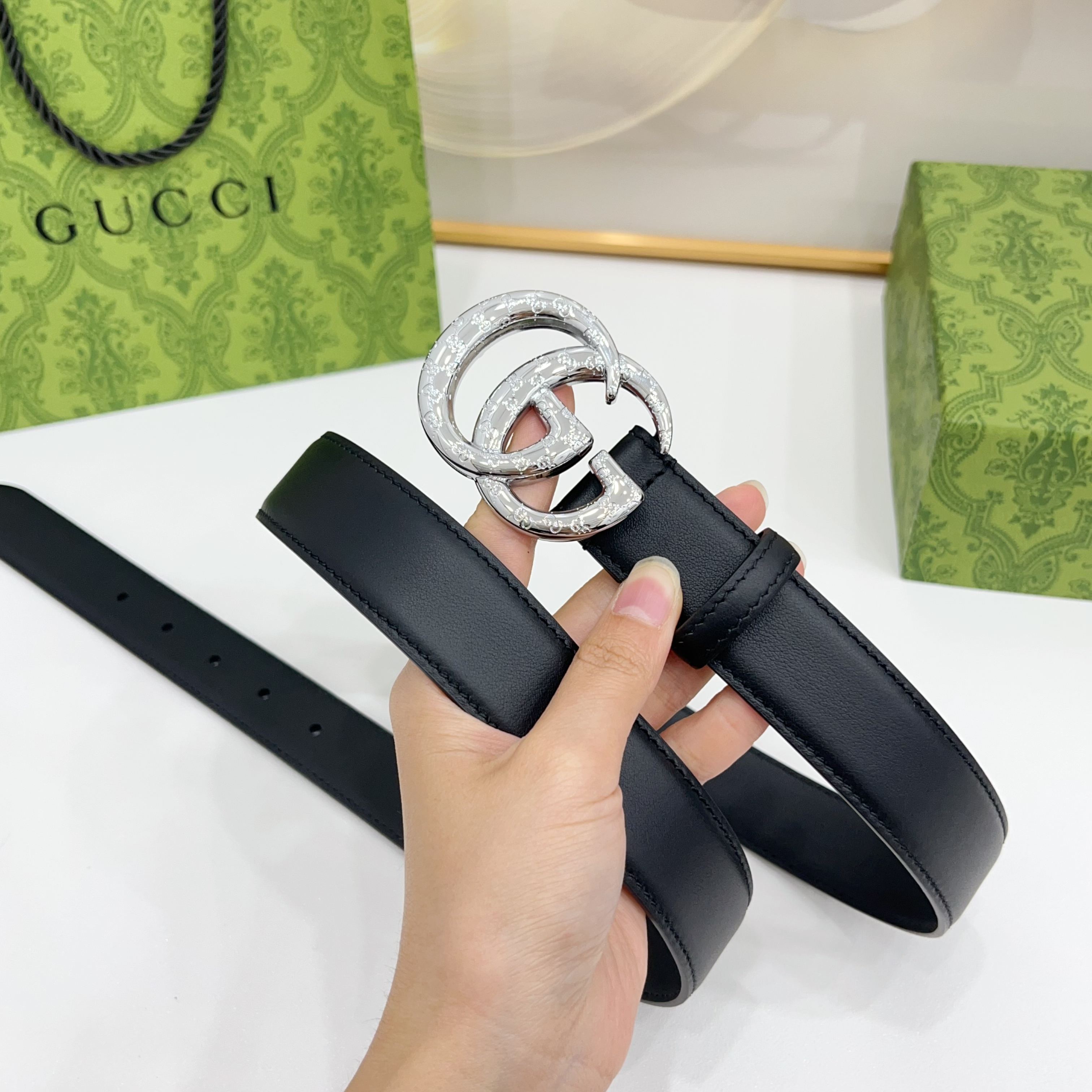 Gucci 3.0新款cc压花铜扣配双面头层牛皮，时尚百搭，商务休闲！