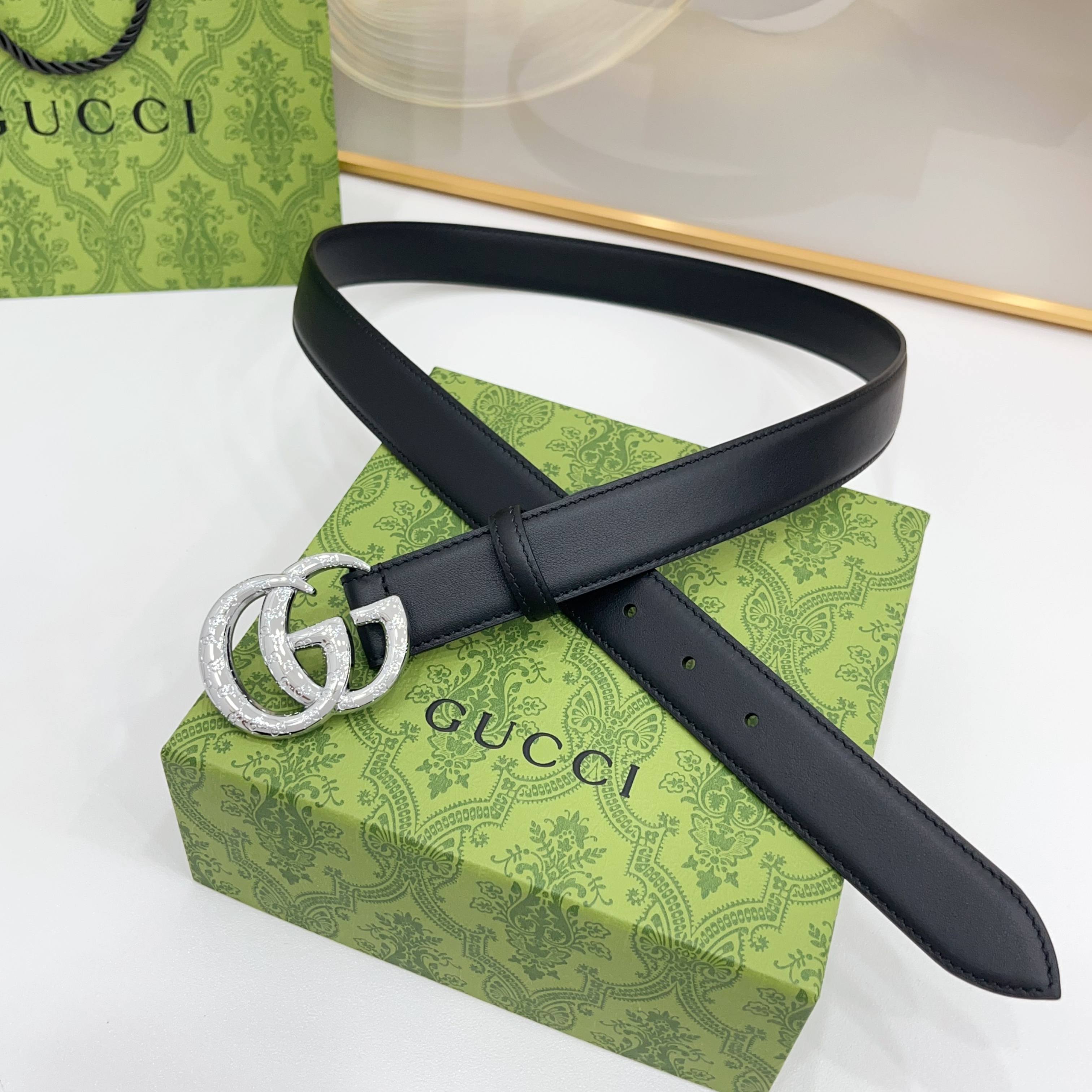 Gucci 3.0新款cc压花铜扣配双面头层牛皮，时尚百搭，商务休闲！