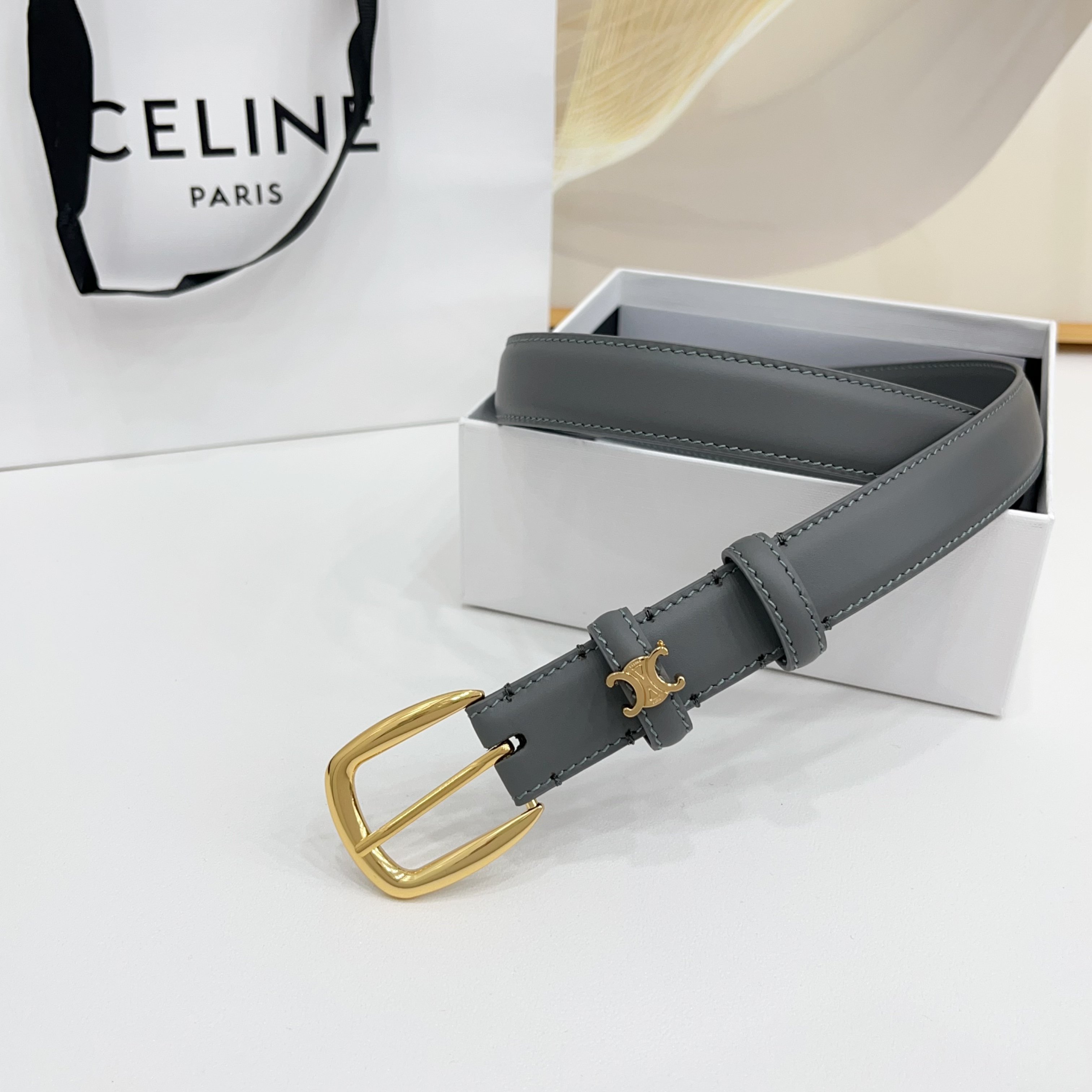 赛琳celine 凯旋门腰带2.5cm精品彩色带身 上新！双面小牛皮，质感细腻，丝滑，高端品质，做工精细