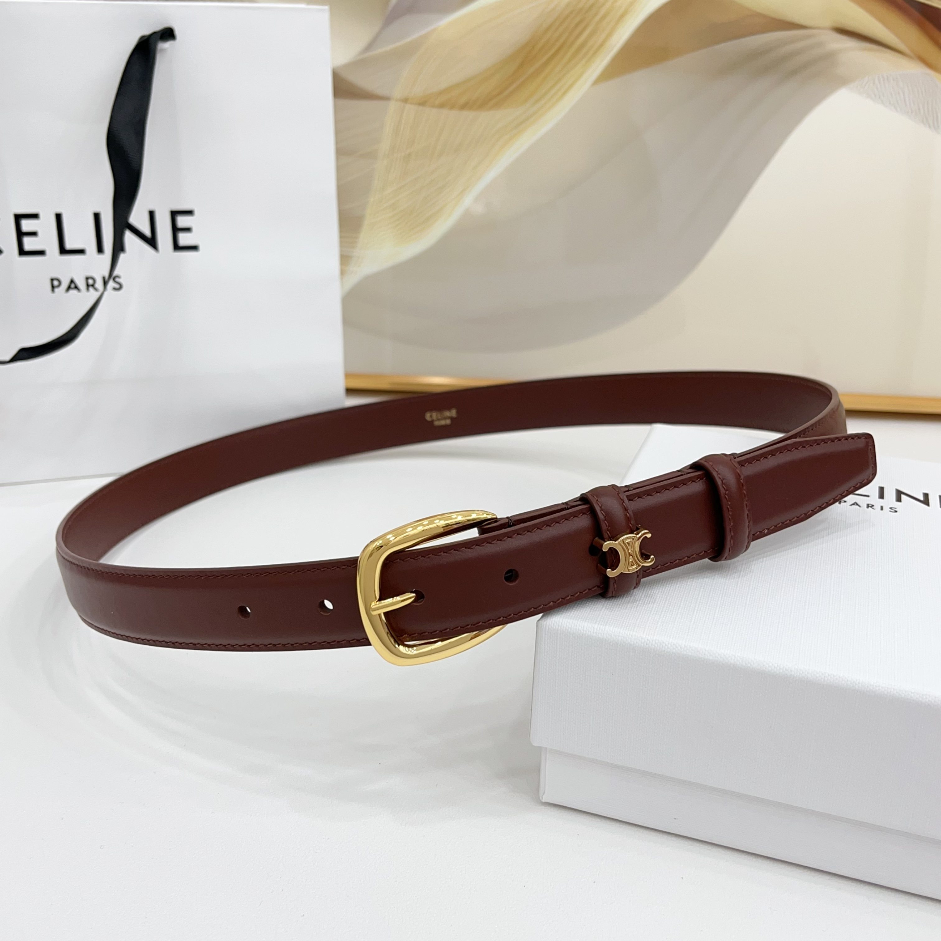 赛琳celine 凯旋门腰带2.5cm精品彩色带身 上新！双面小牛皮，质感细腻，丝滑，高端品质，做工精细