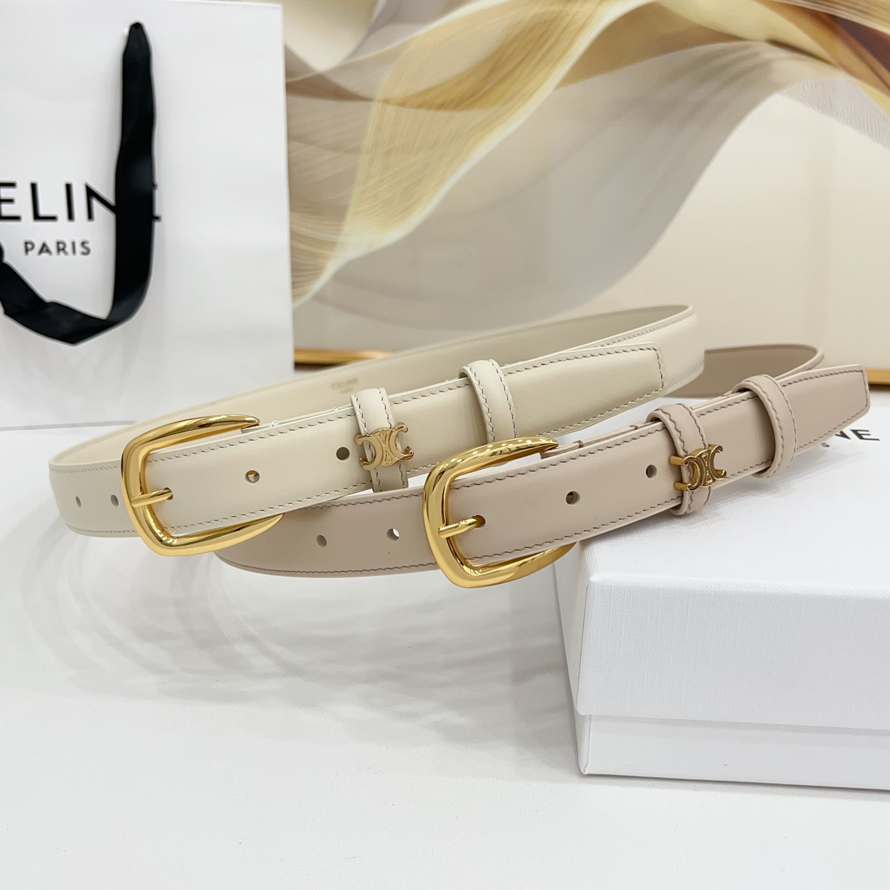 赛琳celine 凯旋门腰带2.5cm精品彩色带身 上新！双面小牛皮，质感细腻，丝滑，高端品质，做工精细