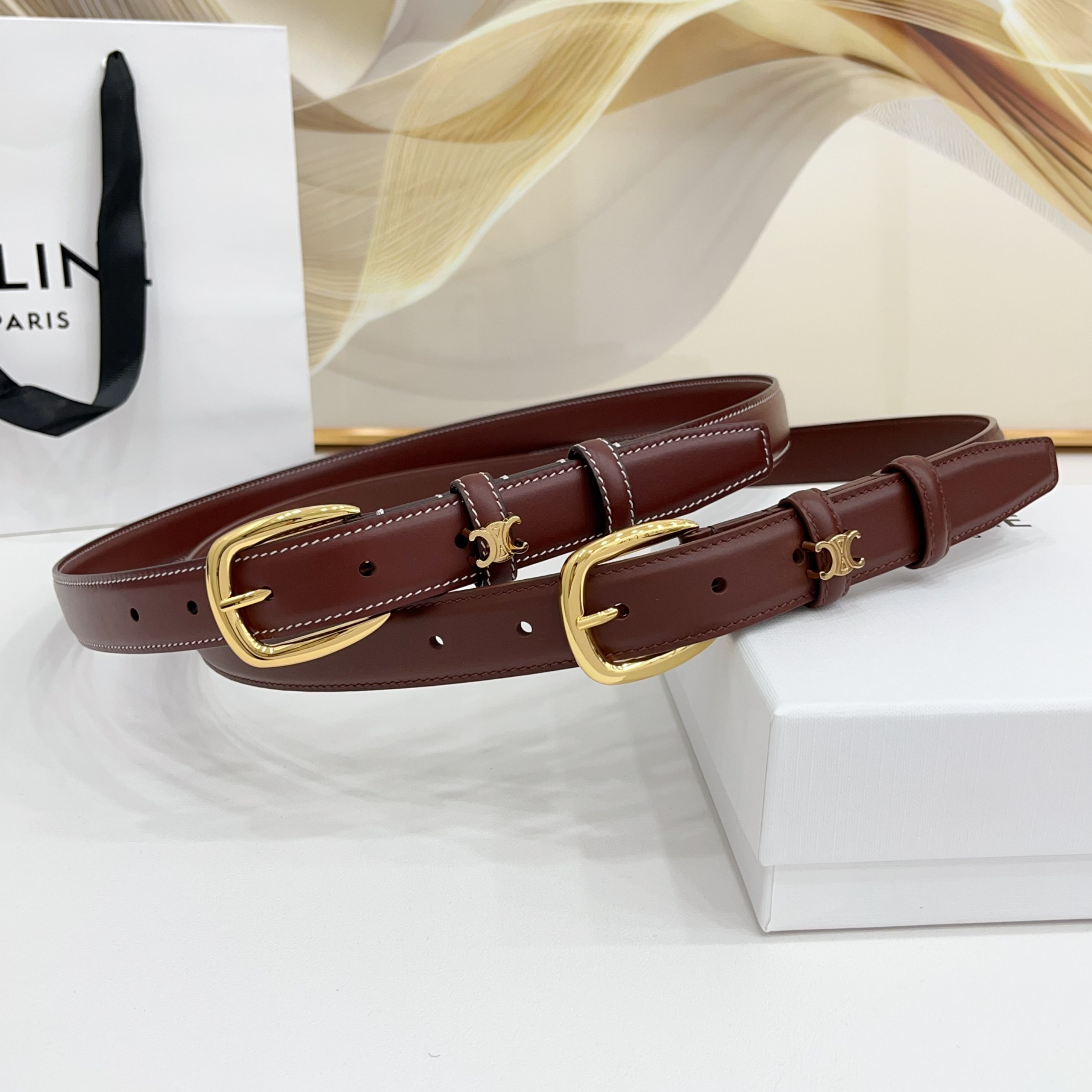 赛琳celine 凯旋门腰带2.5cm精品彩色带身 上新！双面小牛皮，质感细腻，丝滑，高端品质，做工精细