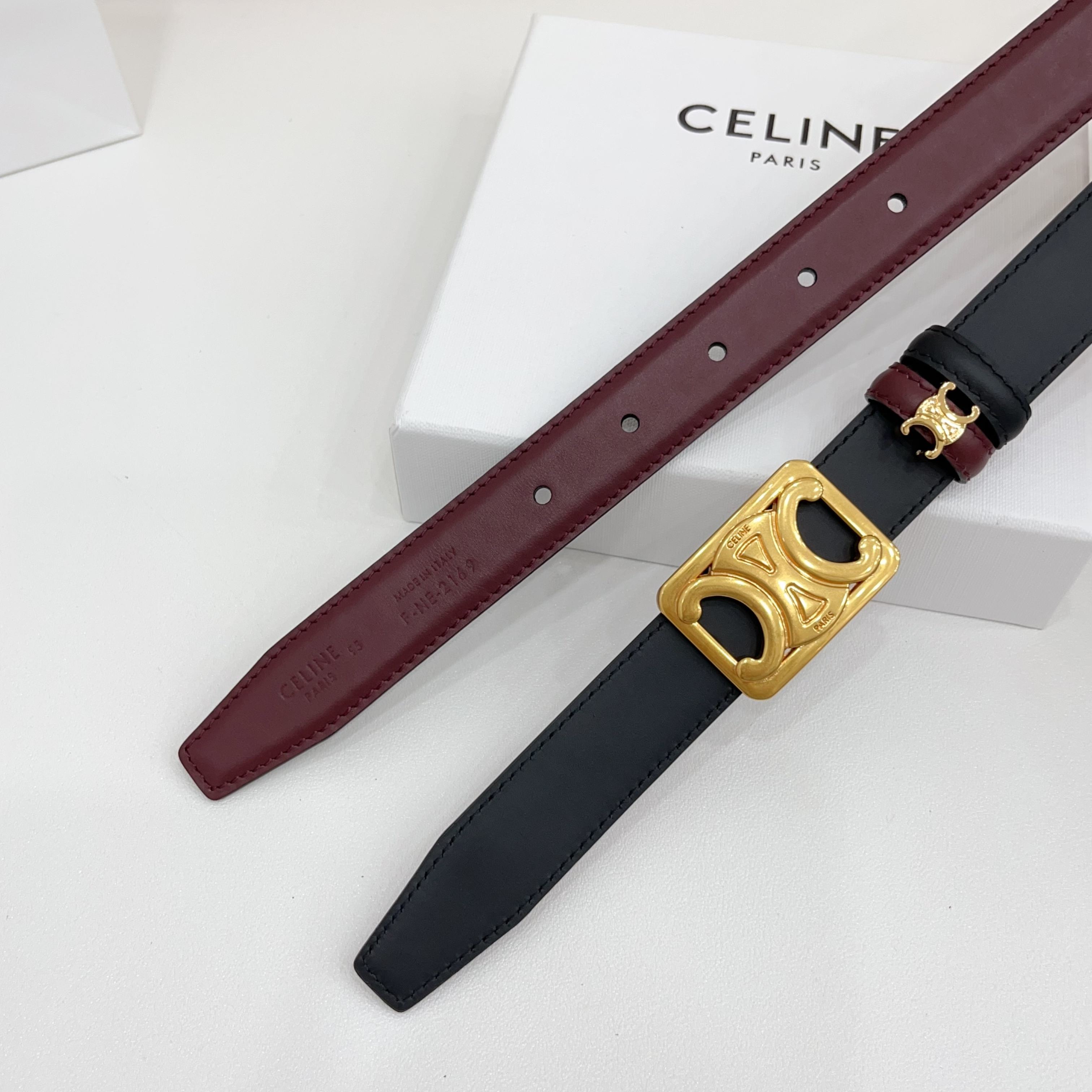 Celine 赛琳 2.5cm凯旋门新款 双面彩色带身上新双面头层小牛皮，质感细腻，丝滑，高端品质，做工